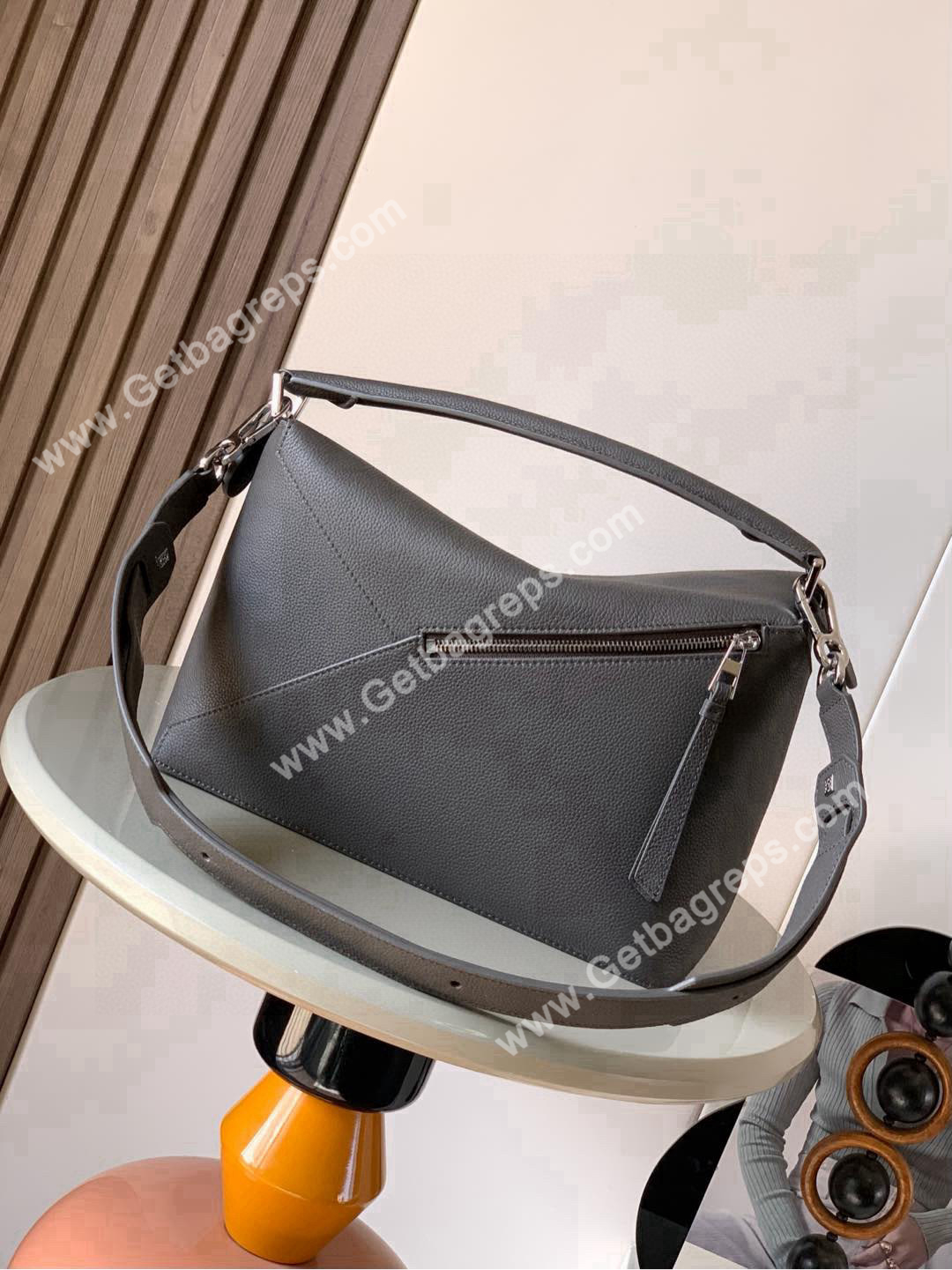 Medium Puzzle Edge bag in Classic Calfskin-004