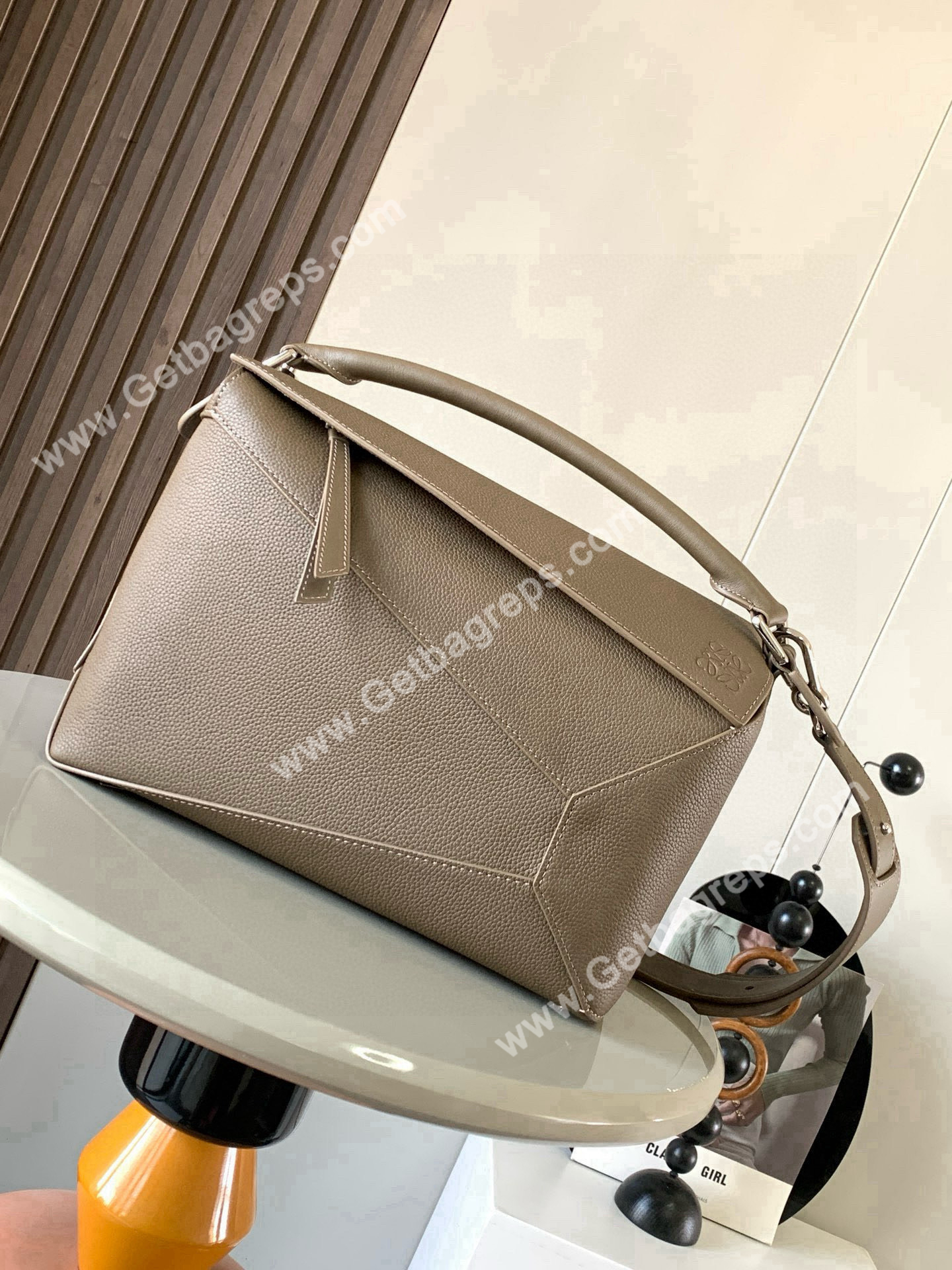 Medium Puzzle Edge bag in Classic Calfskin-010