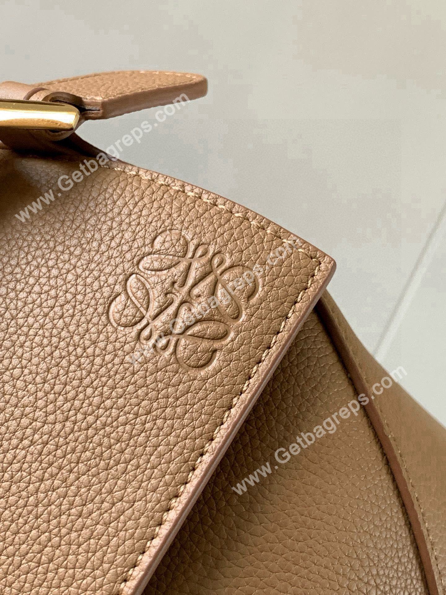 Medium Puzzle Edge bag in Classic Calfskin-011