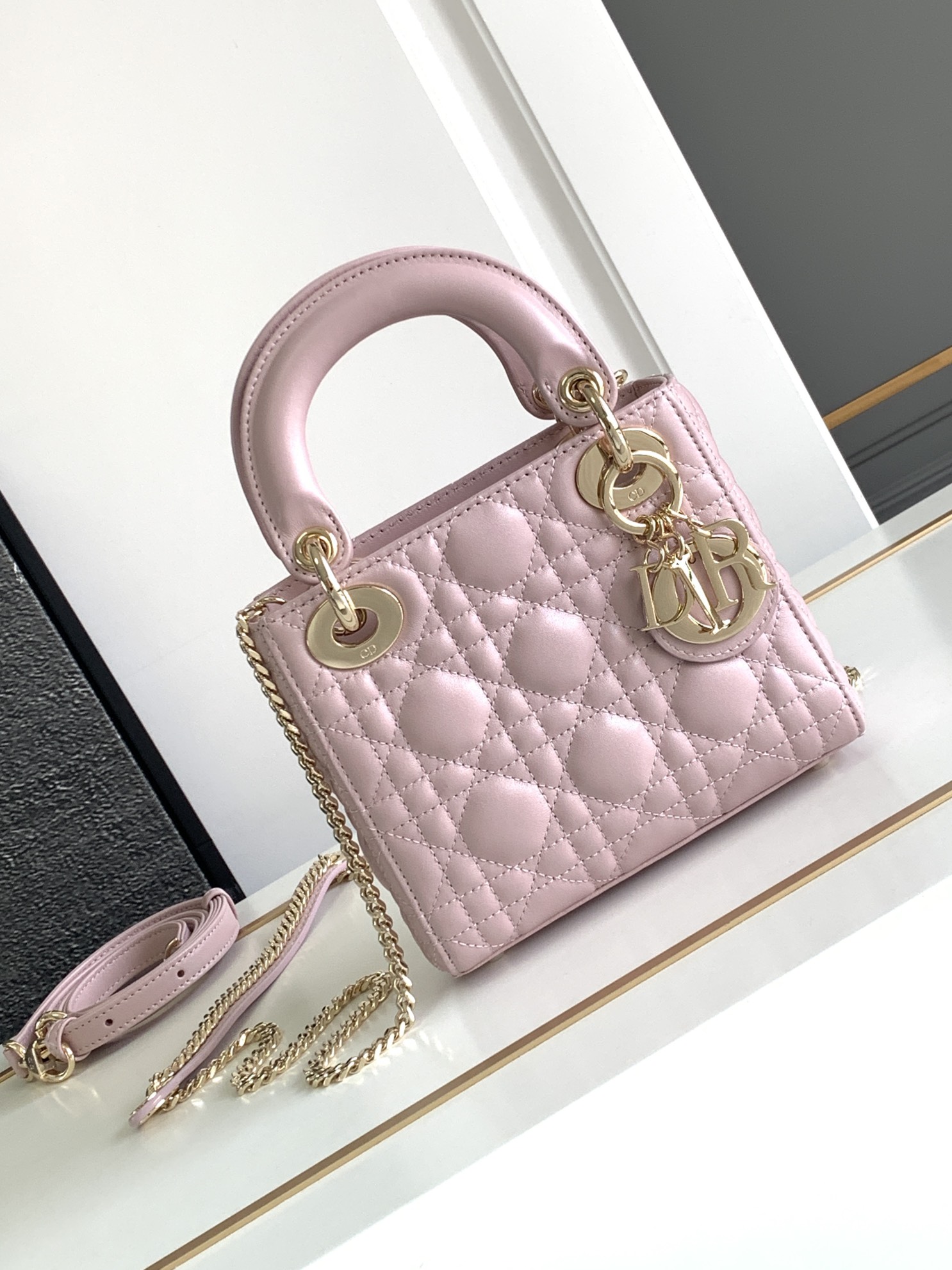 Mini Lady Dior Bag Lambskin Pearl Powder With Hardware 17cm