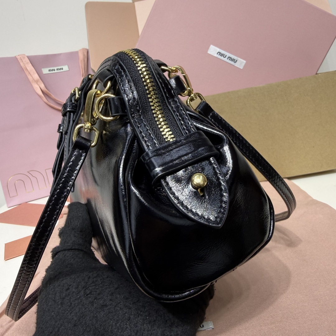 MiuMiu 5BF131 Caprice Leather Clutch Black