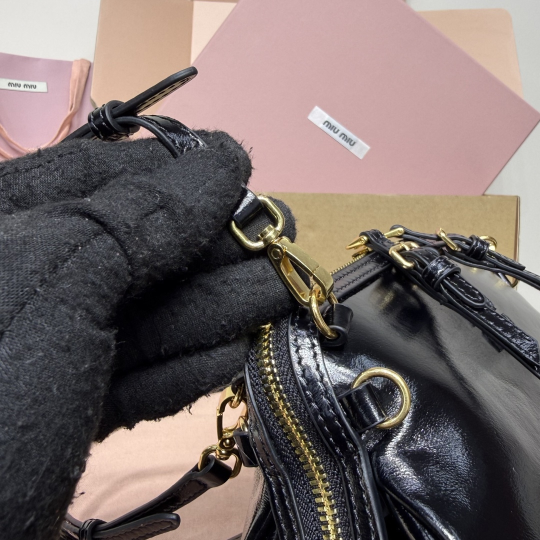 MiuMiu 5BF131 Caprice Leather Clutch Black