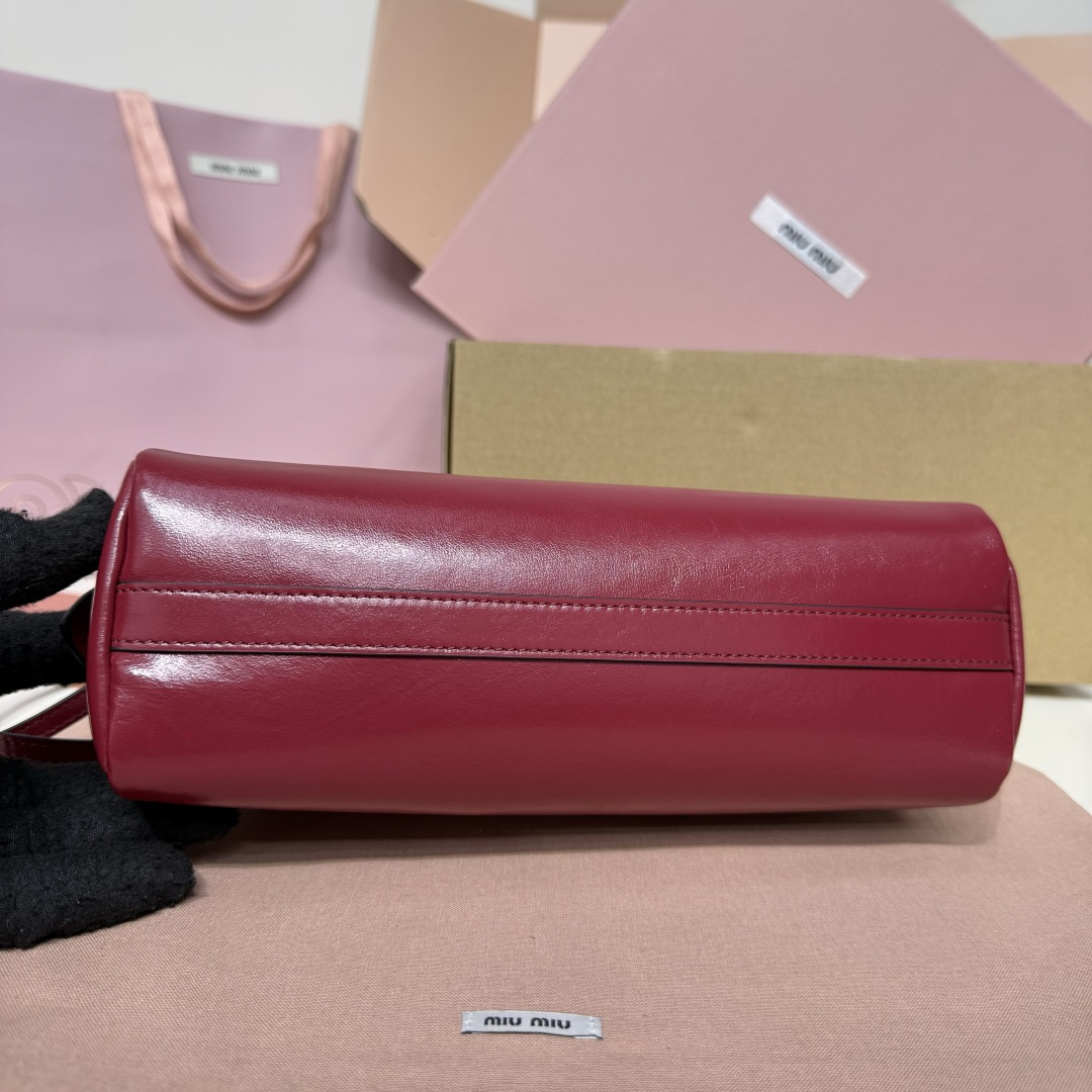 MiuMiu 5BF131 Caprice Leather Clutch Red