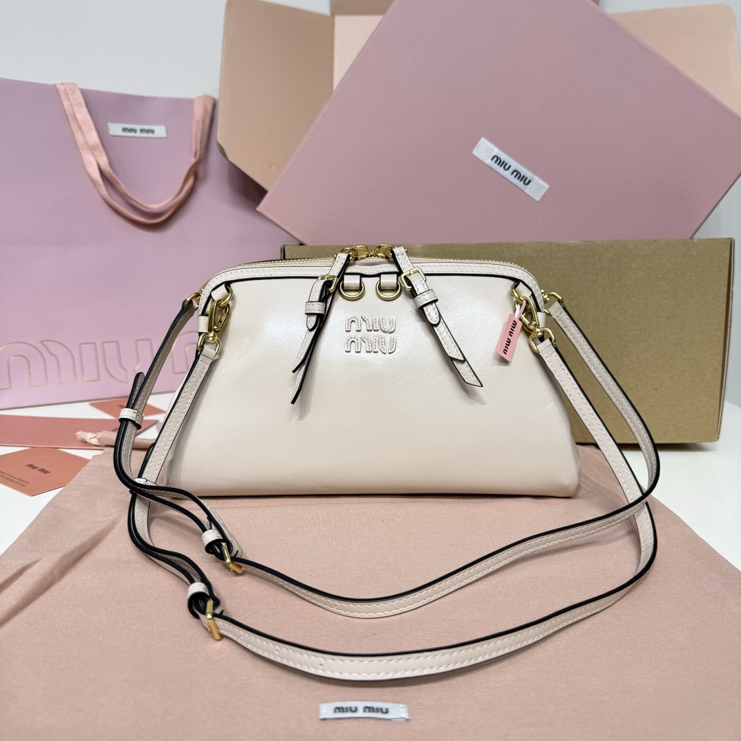 MiuMiu 5BF131 Caprice Leather Clutch White