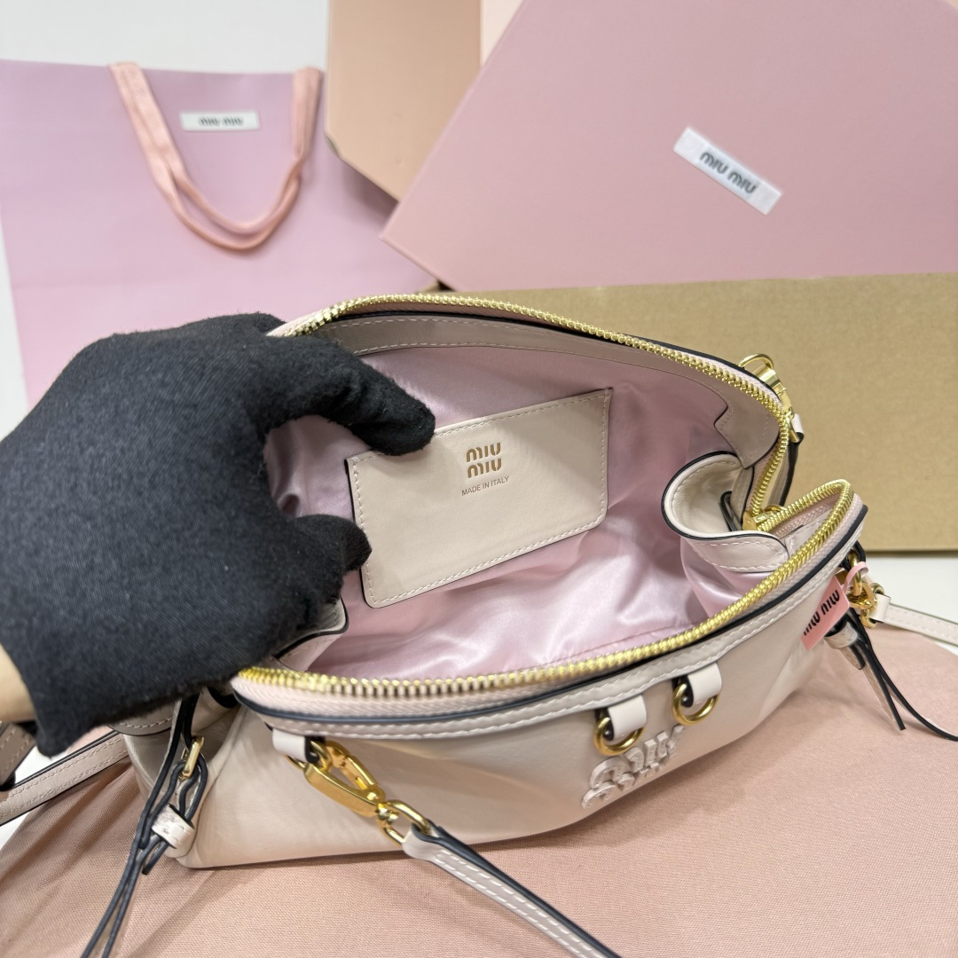MiuMiu 5BF131 Caprice Leather Clutch White