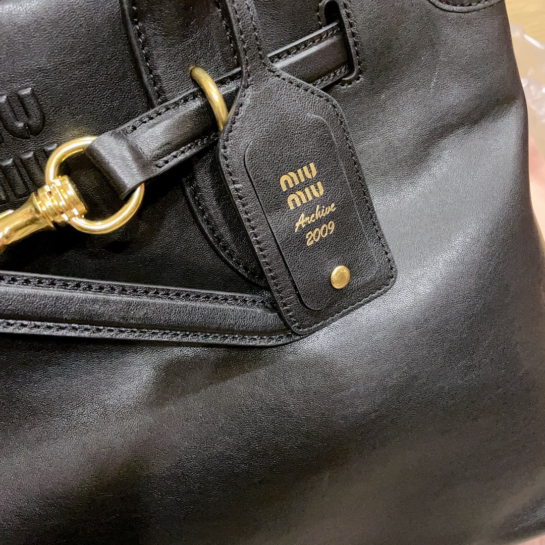 MiuMiu 5BG291 Aventure Nappa Leather Bag Black