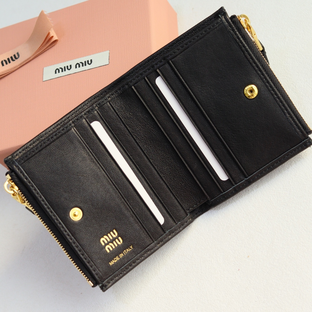 MiuMiu 5MV017 Pocket Wallet Black