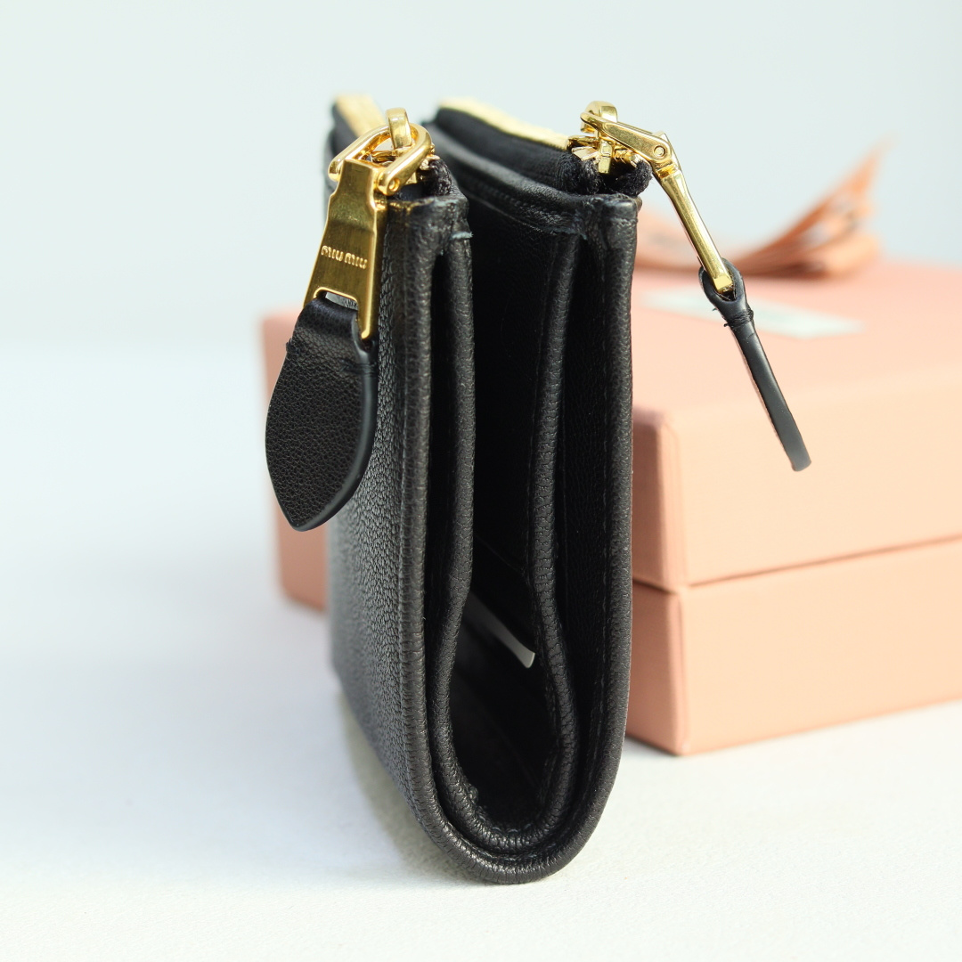 MiuMiu 5MV017 Pocket Wallet Black