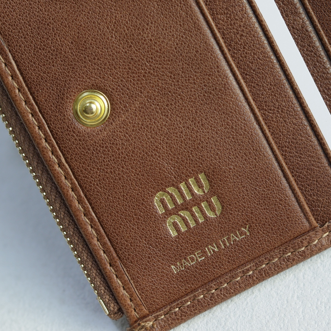 MiuMiu 5MV017 Pocket Wallet Leather Coffee