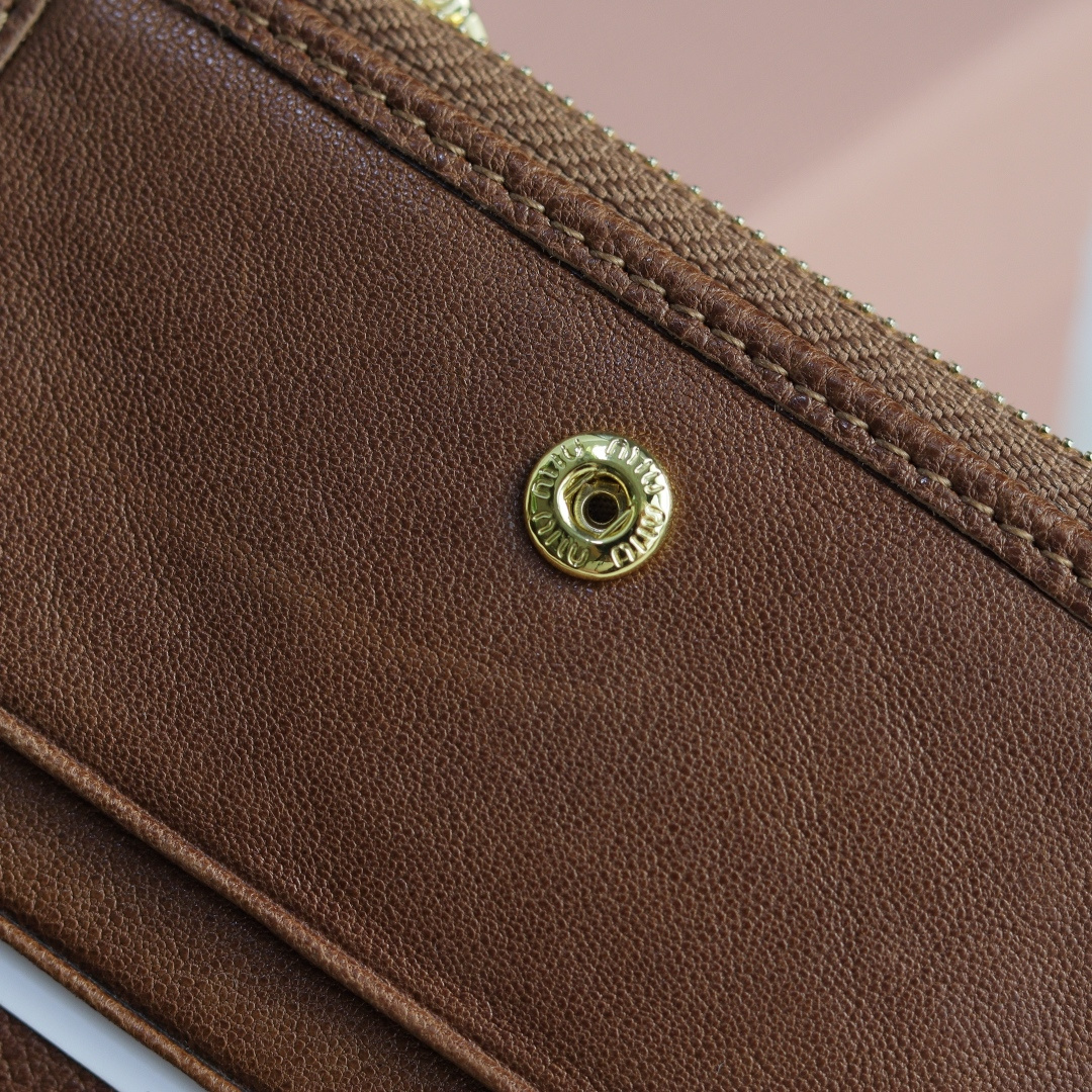 MiuMiu 5MV017 Pocket Wallet Leather Coffee