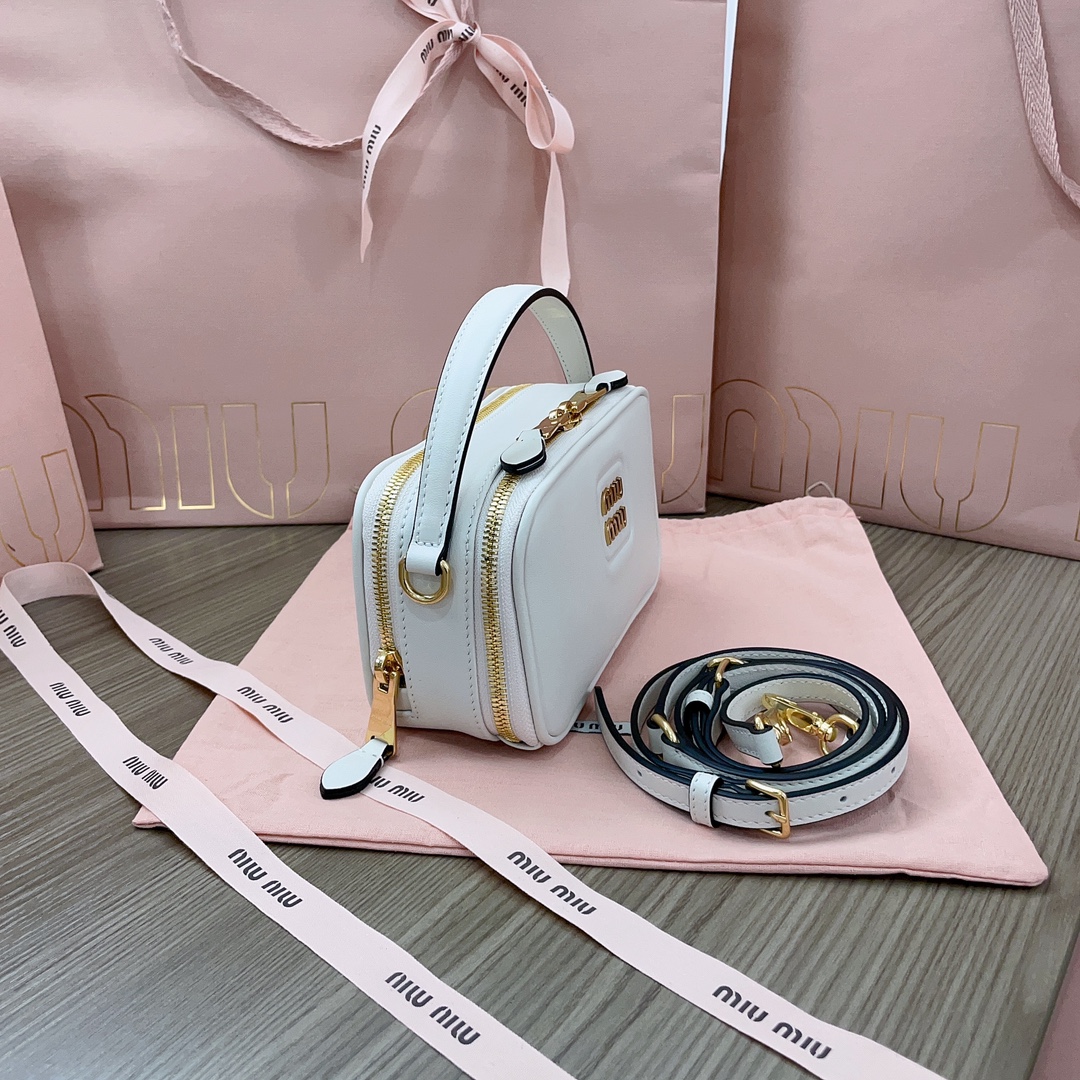 MiuMiu Leather Shoulder Bag White