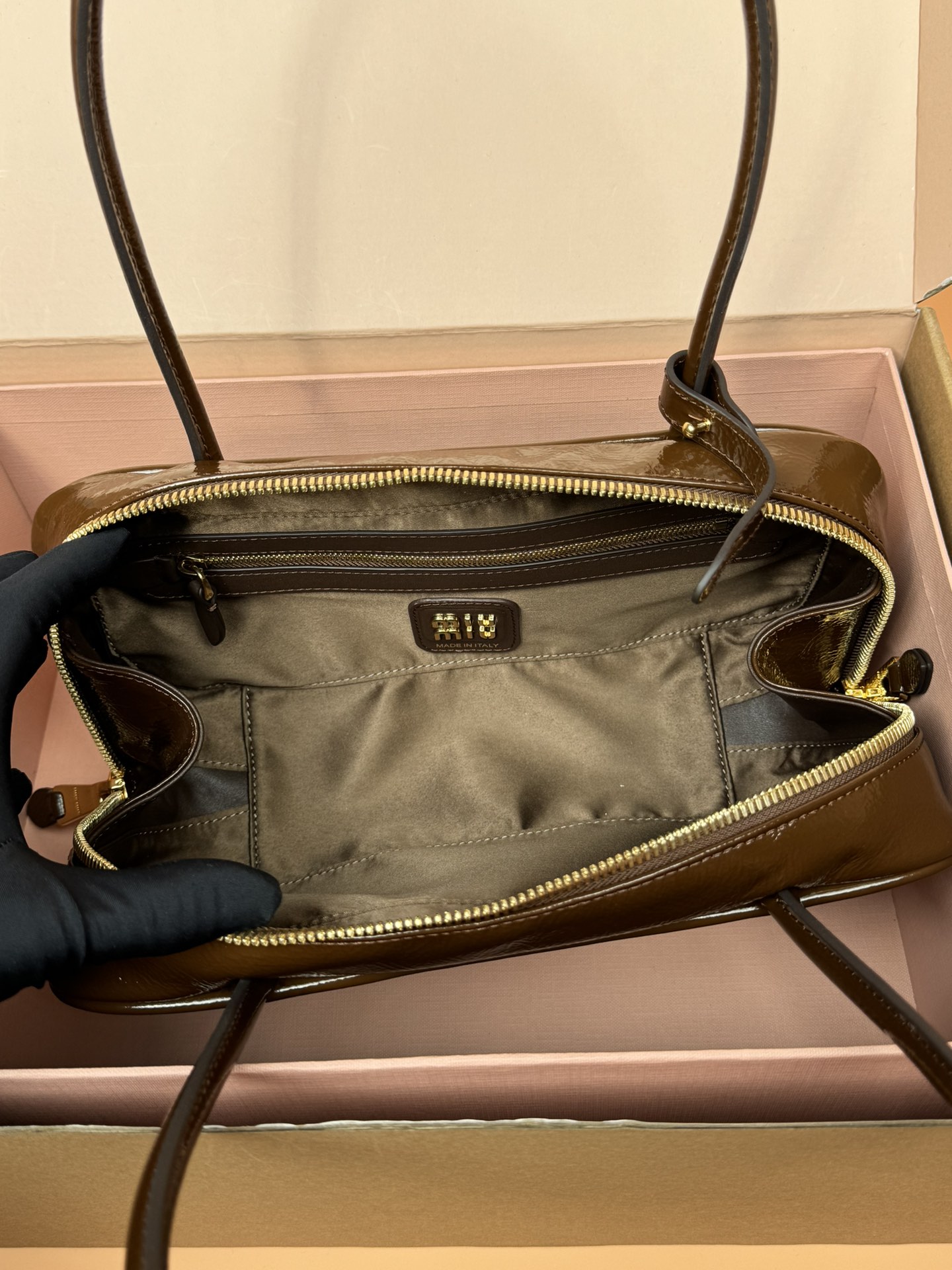 Miumiu 5BB173 Beau Naplak Patent Leather Bag Brown