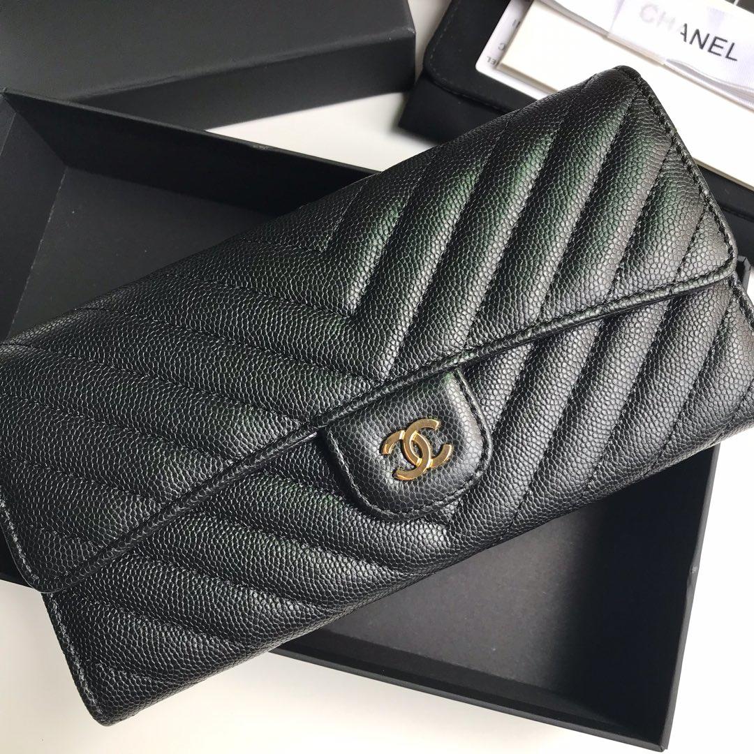 NEW Replica Chanel A80758 Classics Flap Long Wallet Caviar Quilted Genuine Leather Gold Tone Metal