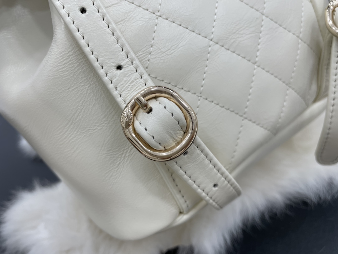 New Authentic Chanel Women Leather Backpack White For Ladies