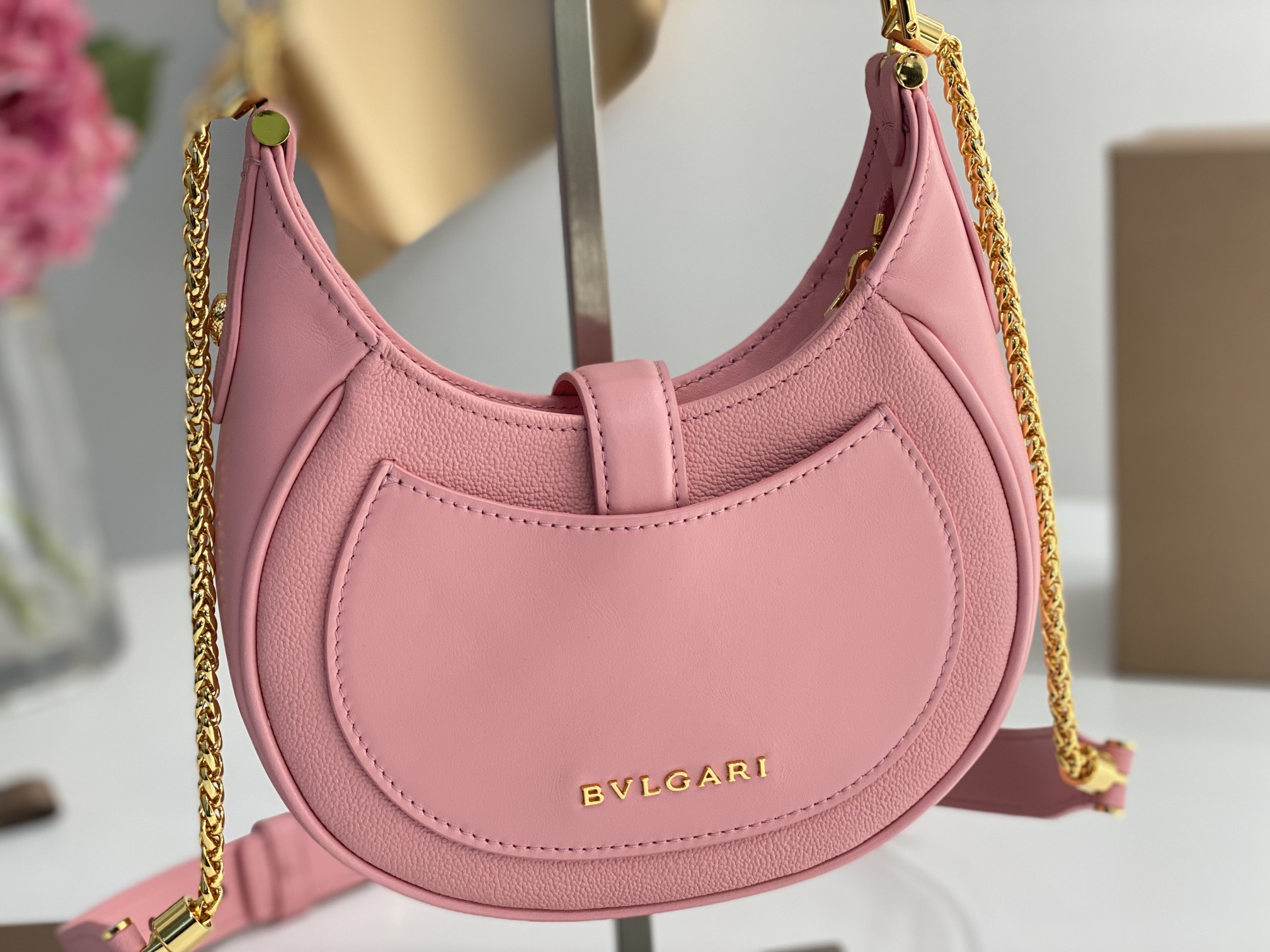 New Copy Bvlgari Serpenti Ellipse Small Crossbody Bag Pink Calf Leather with Snakehead Closure For Women 19cm