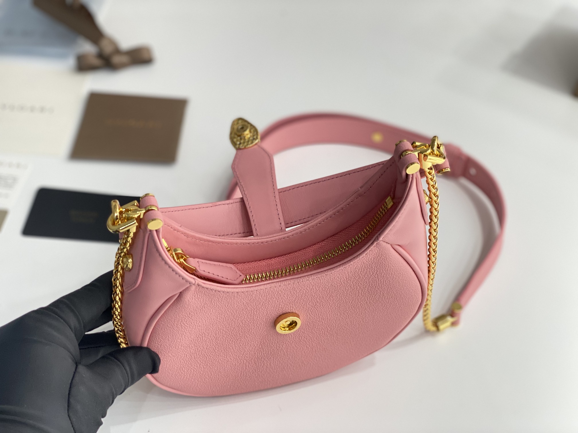 New Copy Bvlgari Serpenti Ellipse Small Crossbody Bag Pink Calf Leather with Snakehead Closure For Women 19cm