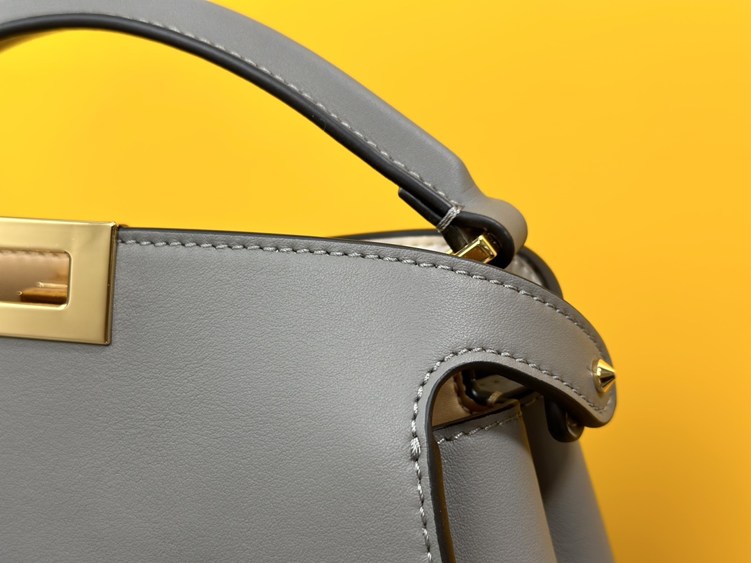 New Peekaboo Essentially Padded Nappa Leather Bag Grey