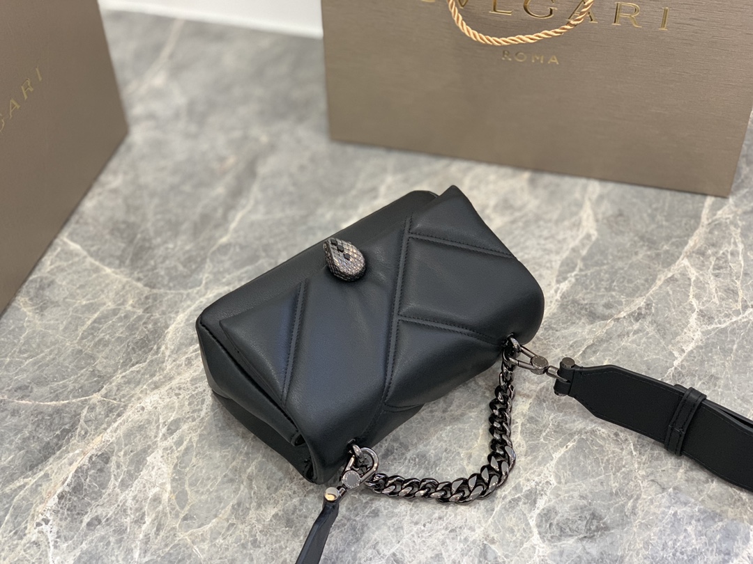 New Style Bulgari Cabochon Crossbody Bag Calf Leather Black 18cm