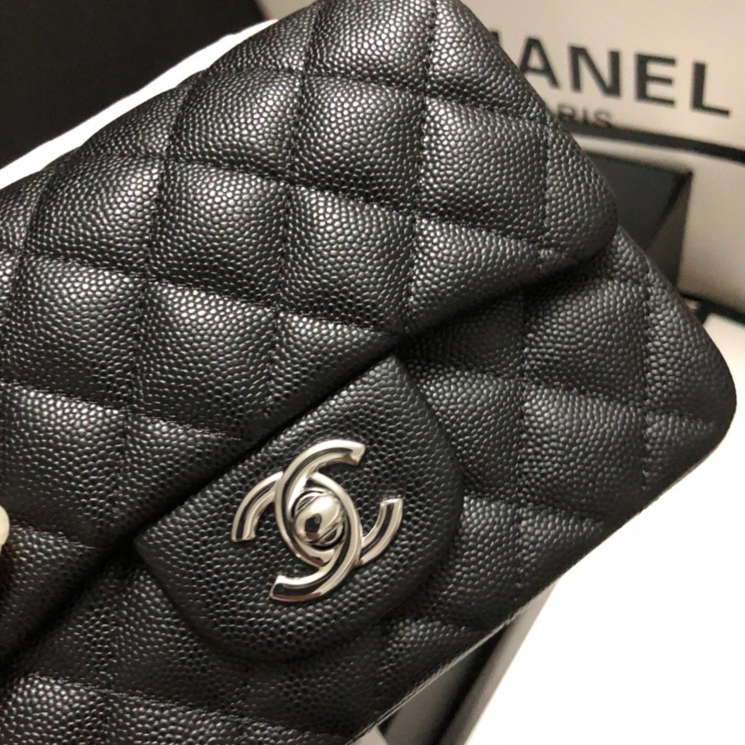 Original Copy Chanel Classic Flap Bag 17cm Grained Calfskin Gold-Tone Metal Black