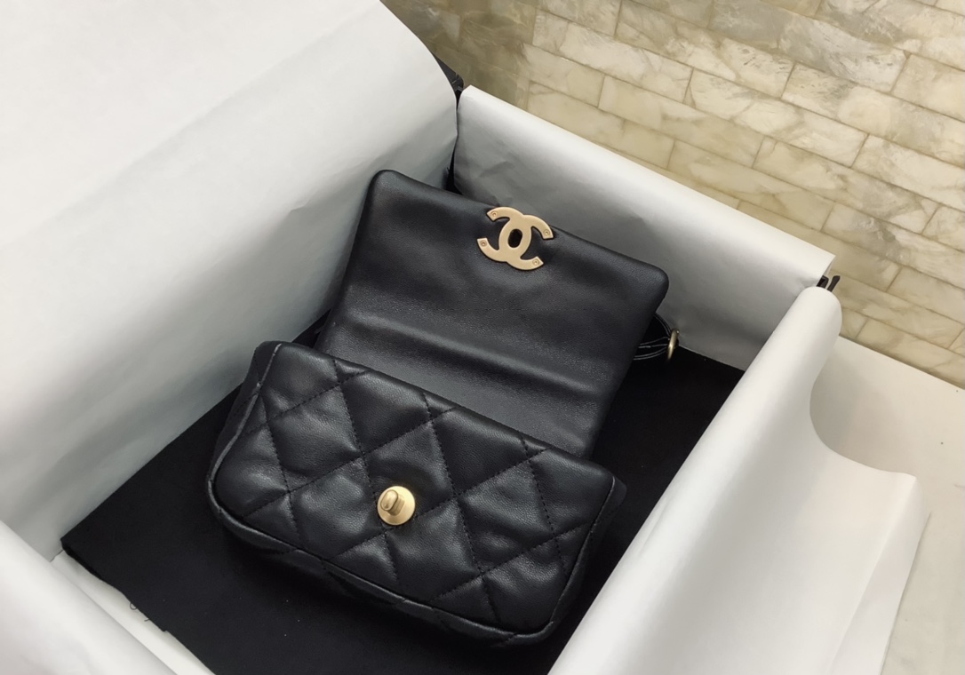 Original Copy Chanel Ohanel 19 Chest Bag Black Sheepskin AS1163