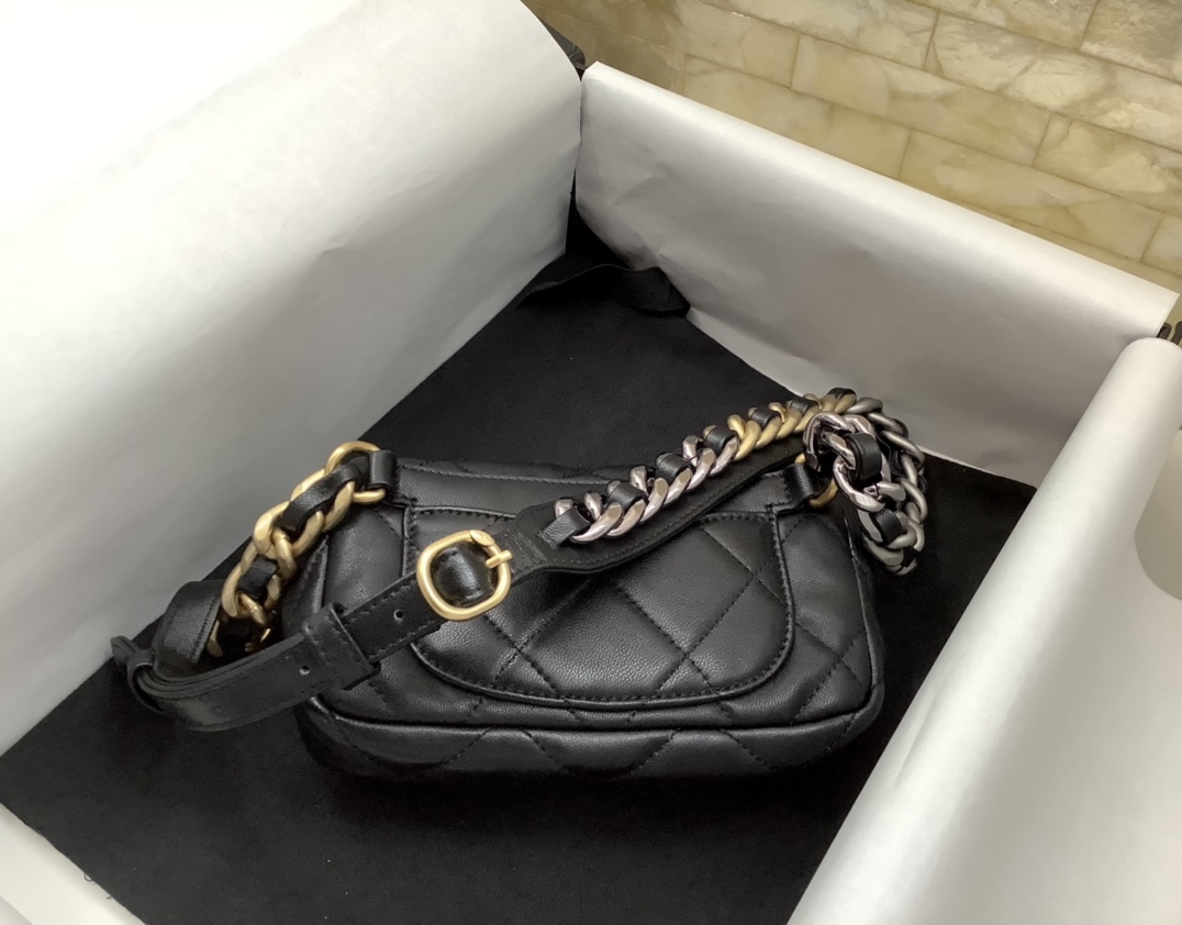 Original Copy Chanel Ohanel 19 Chest Bag Black Sheepskin AS1163