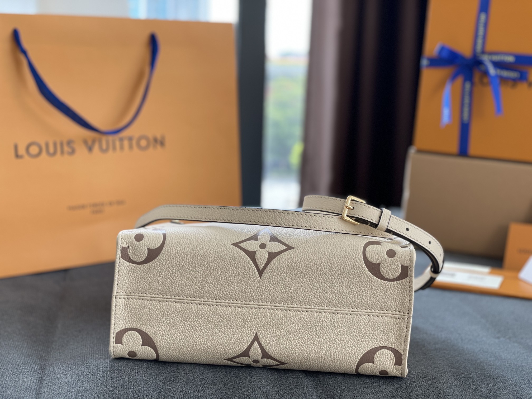 Original Copy Louis Vuitton M45779 Onthego PM Embossed Grained Cowhide Leather Beige