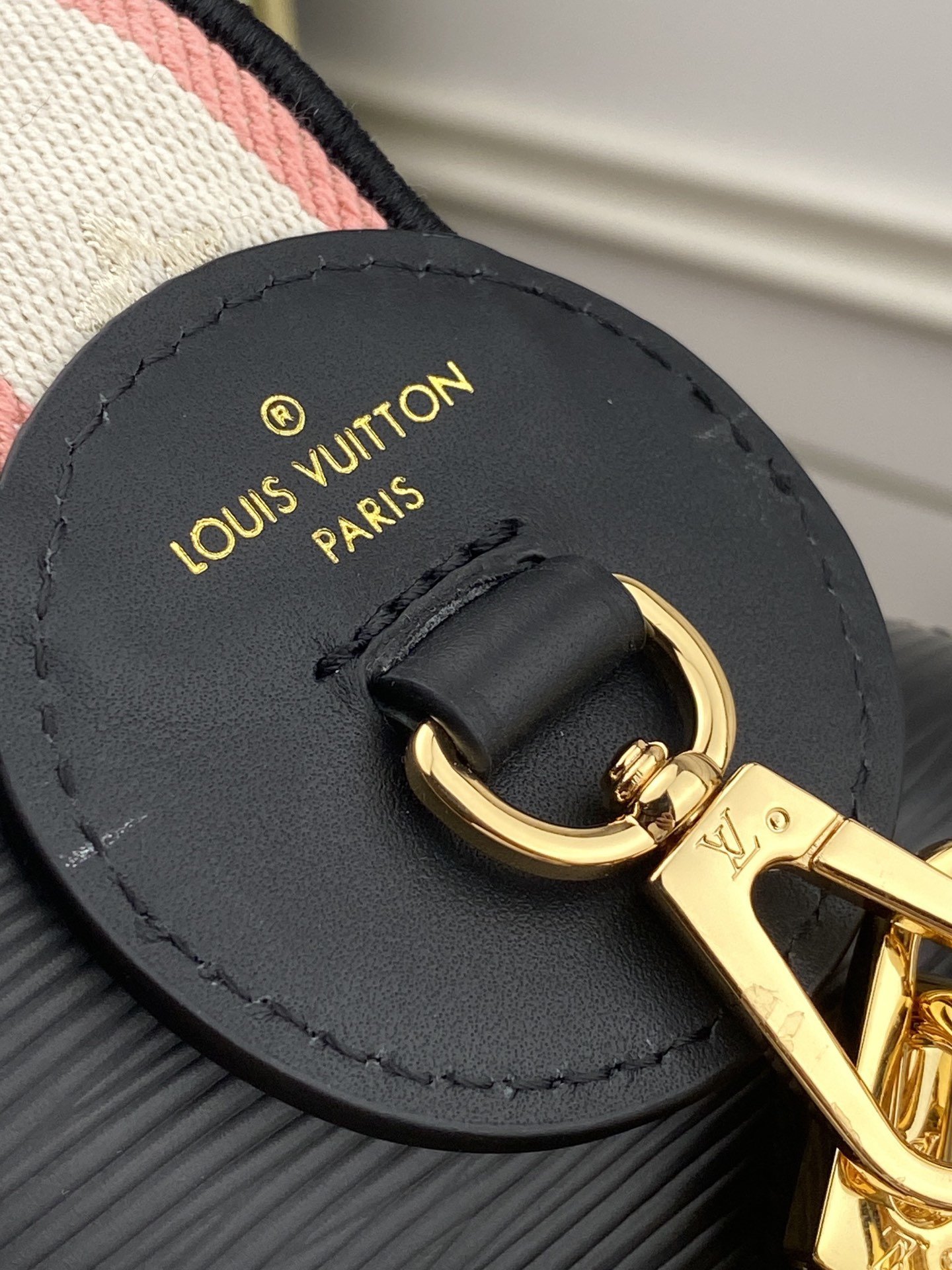 Original Copy Louis Vuitton M57050 Twist Mini Epi Leather Black