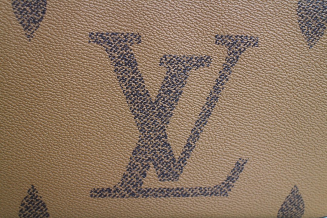 Original Copy Louis Vuitton M69203 Double Zip Pochette Monogram Giant Reverse and Monogram Coated Canvas