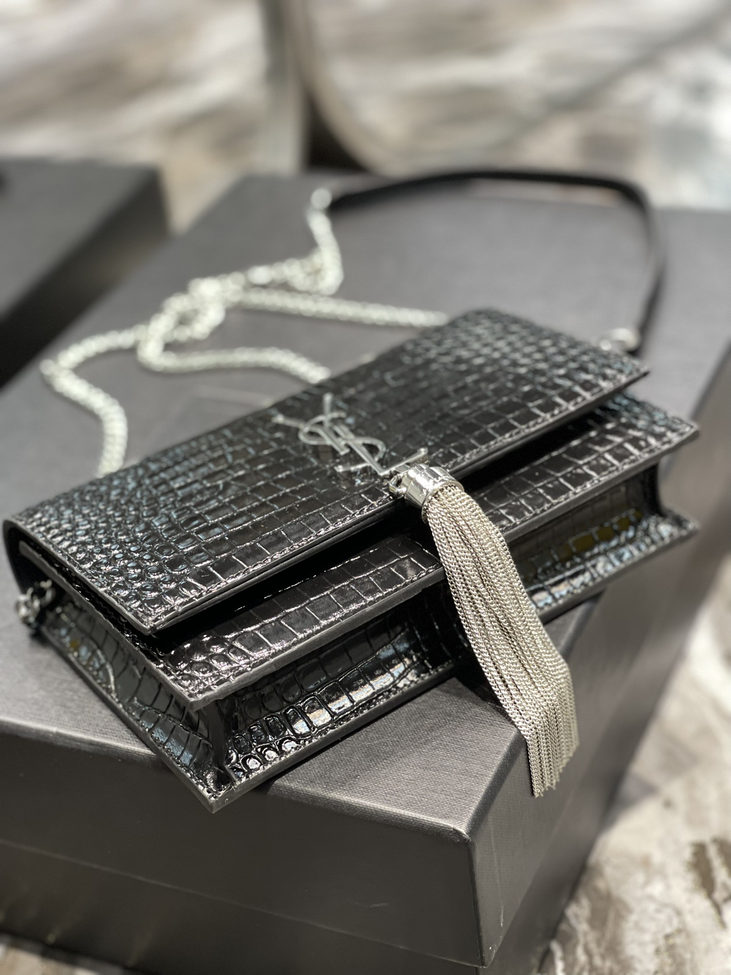 Original Copy Saint Laurent Kate Chain Wallet with Tassel in Crocodile-Embossed Shiny Leather Gold Hardware Black With Sliver