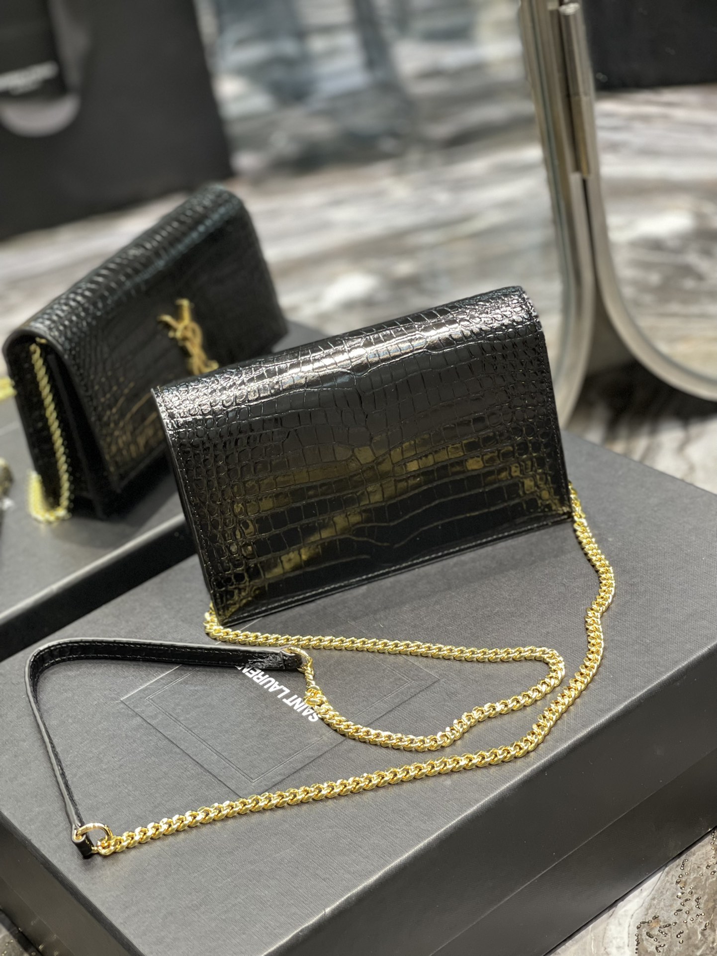 Original Copy Saint Laurent Kate Chain Wallet with Tassel in Crocodile-Embossed Shiny Leather Gold Hardware Black