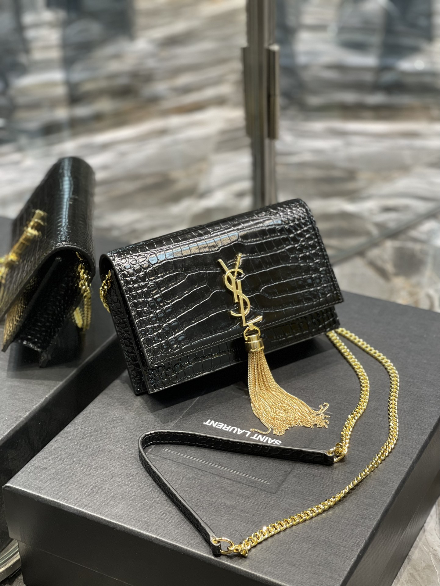 Original Copy Saint Laurent Kate Chain Wallet with Tassel in Crocodile-Embossed Shiny Leather Gold Hardware Black