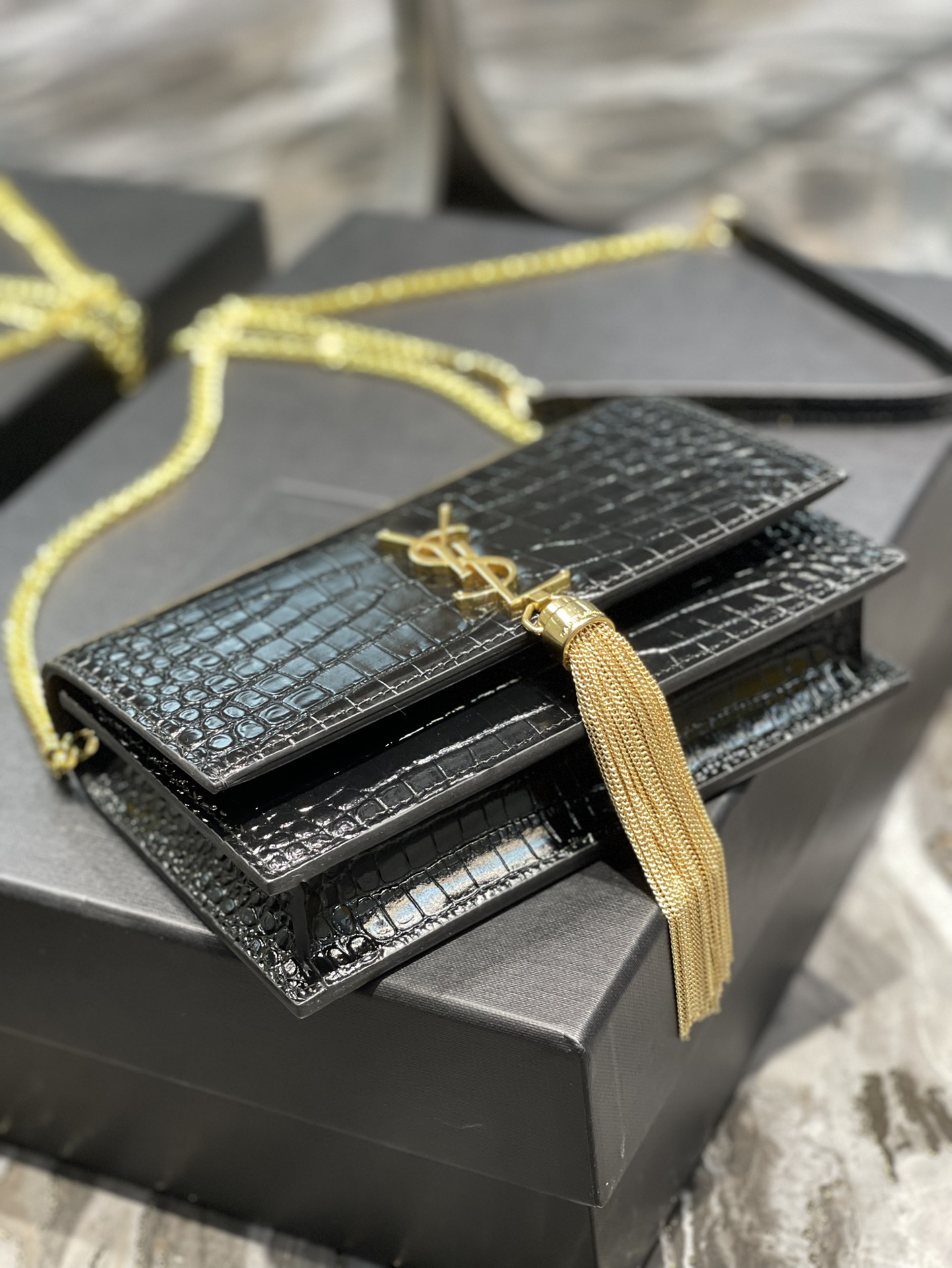 Original Copy Saint Laurent Kate Chain Wallet with Tassel in Crocodile-Embossed Shiny Leather Gold Hardware Black