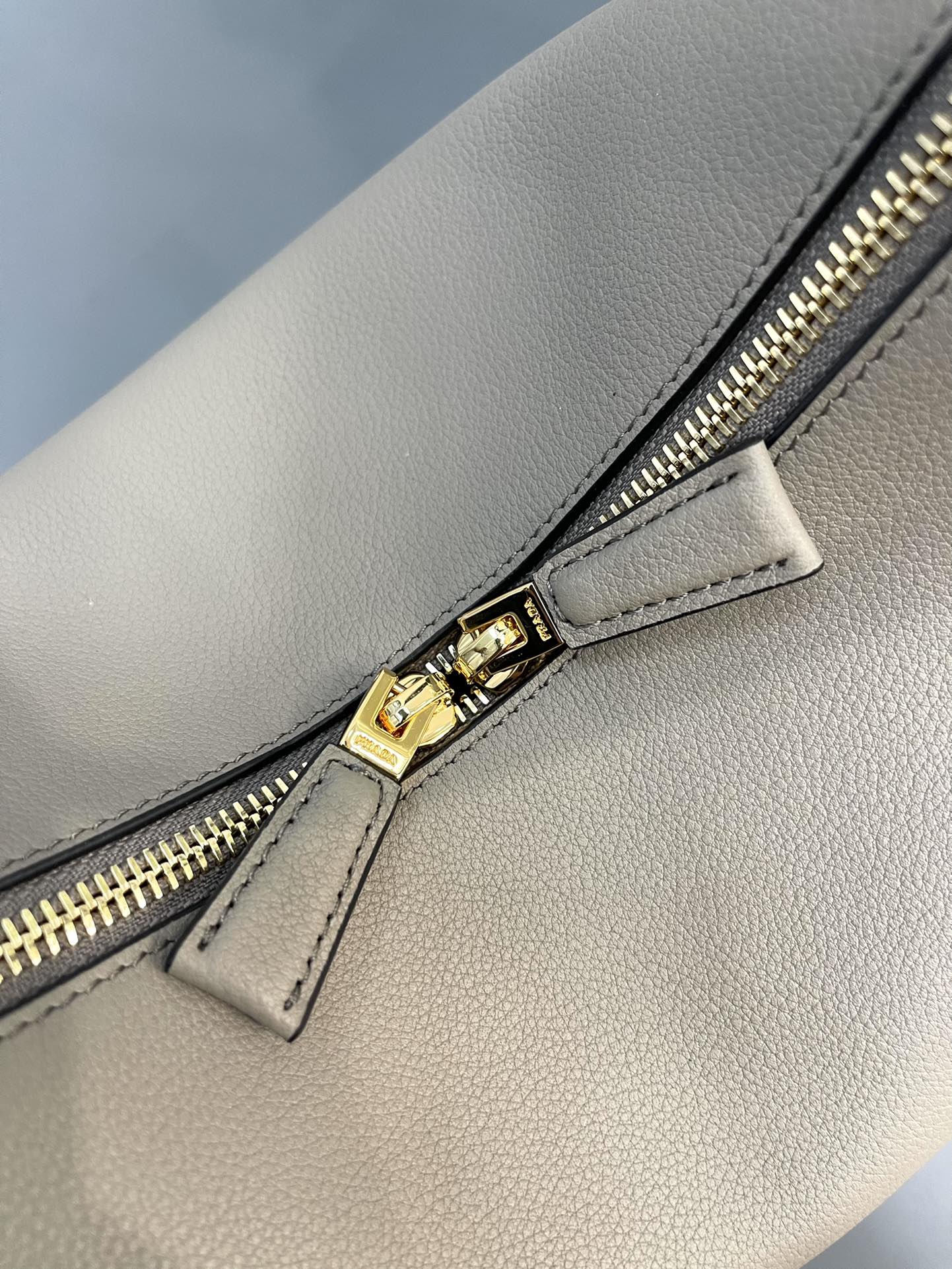 Prada 1BA451 Leather Handbag Gary