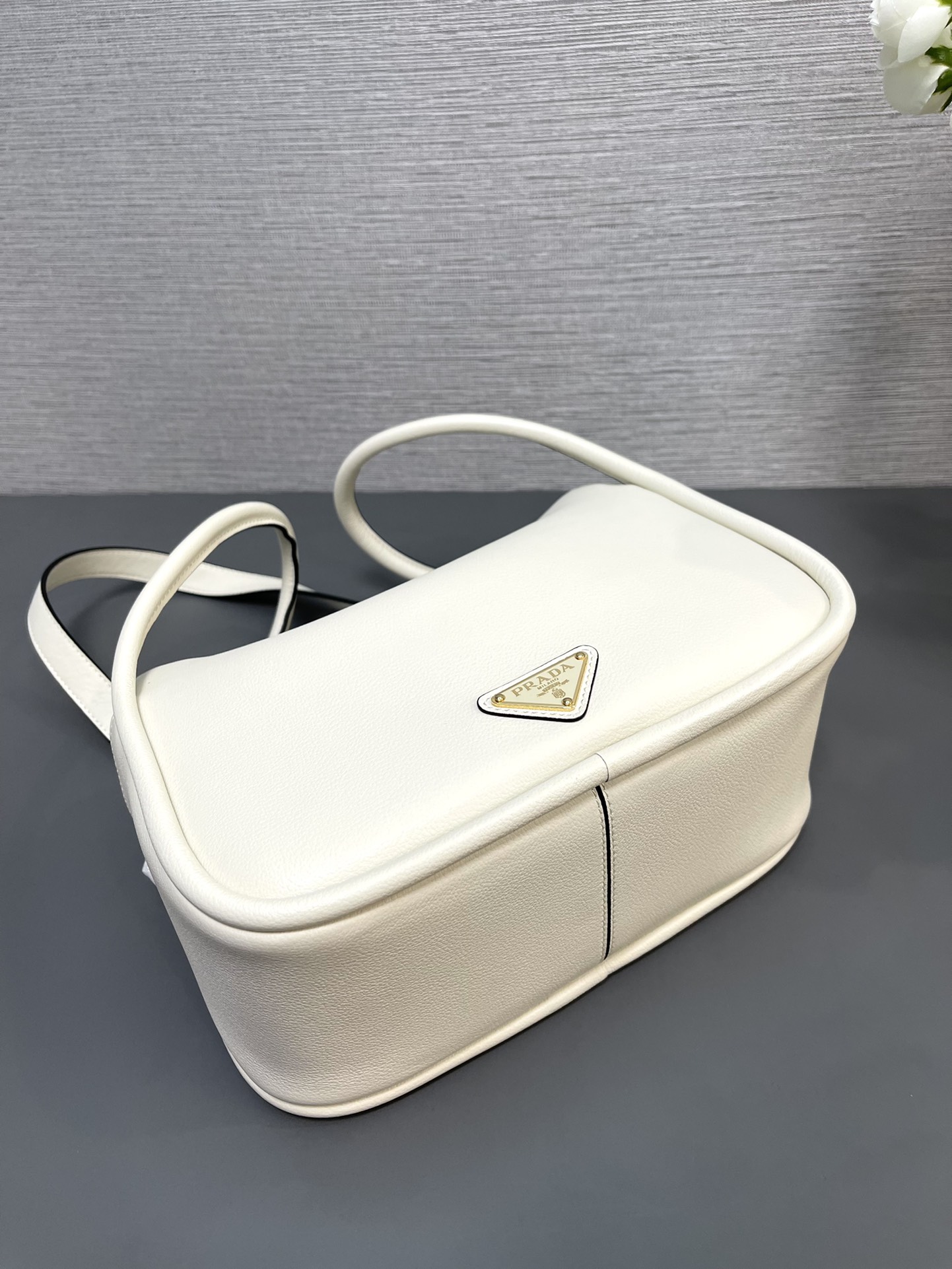 Prada 1BA451 Leather Handbag White