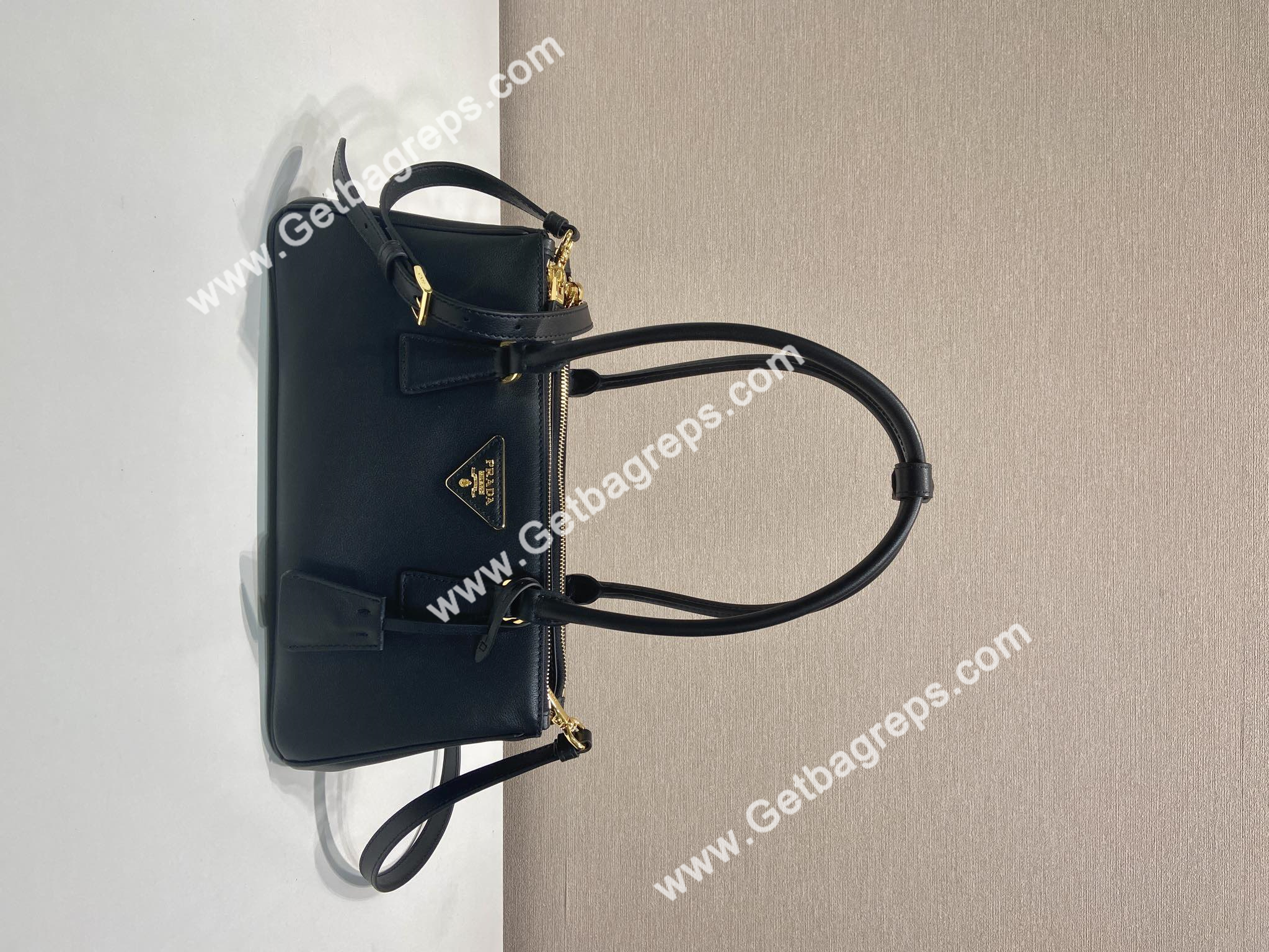 Prada 1BA457 Medium Prada Galleria Lleather Bag Black