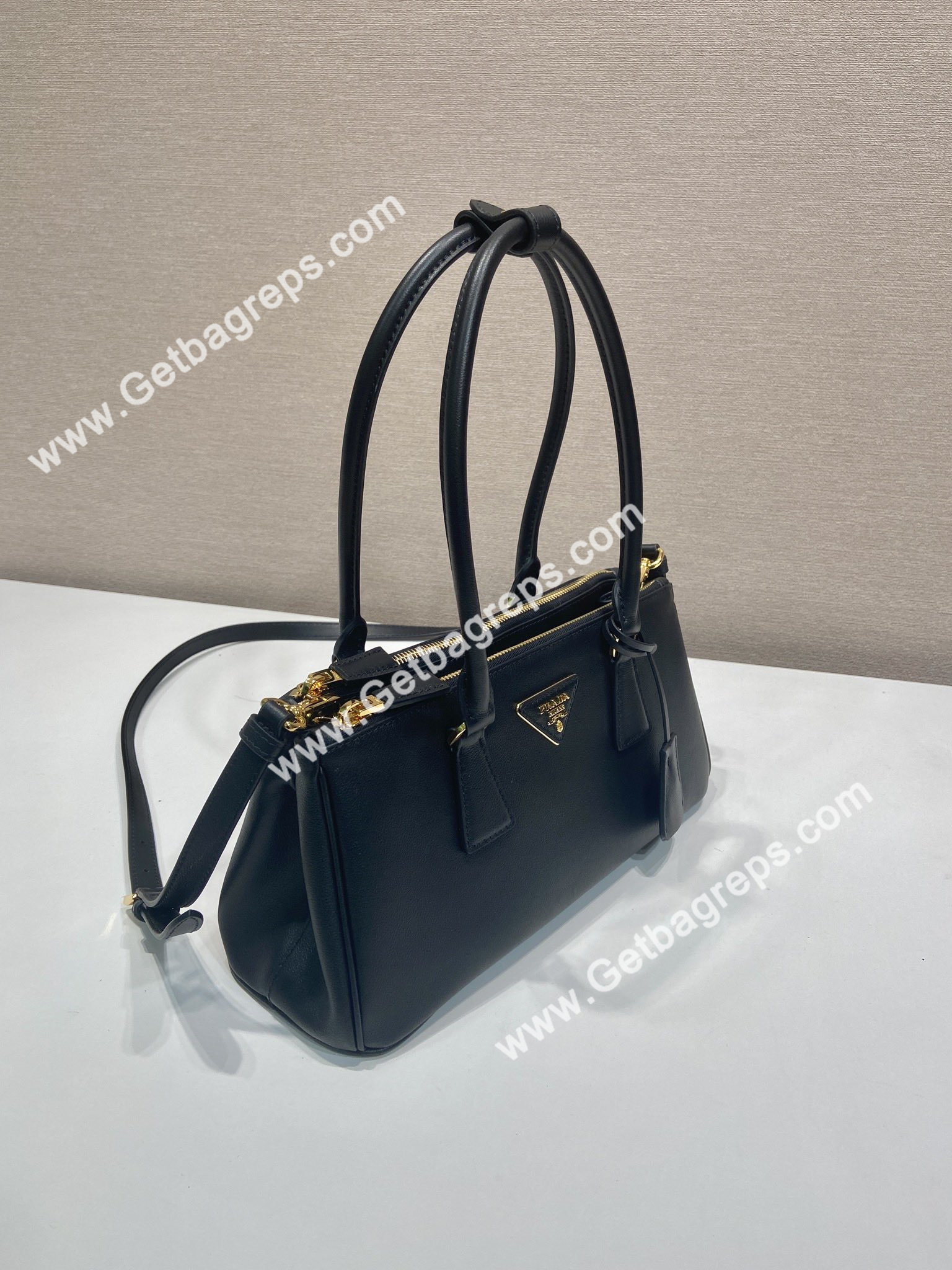 Prada 1BA457 Medium Prada Galleria Lleather Bag Black