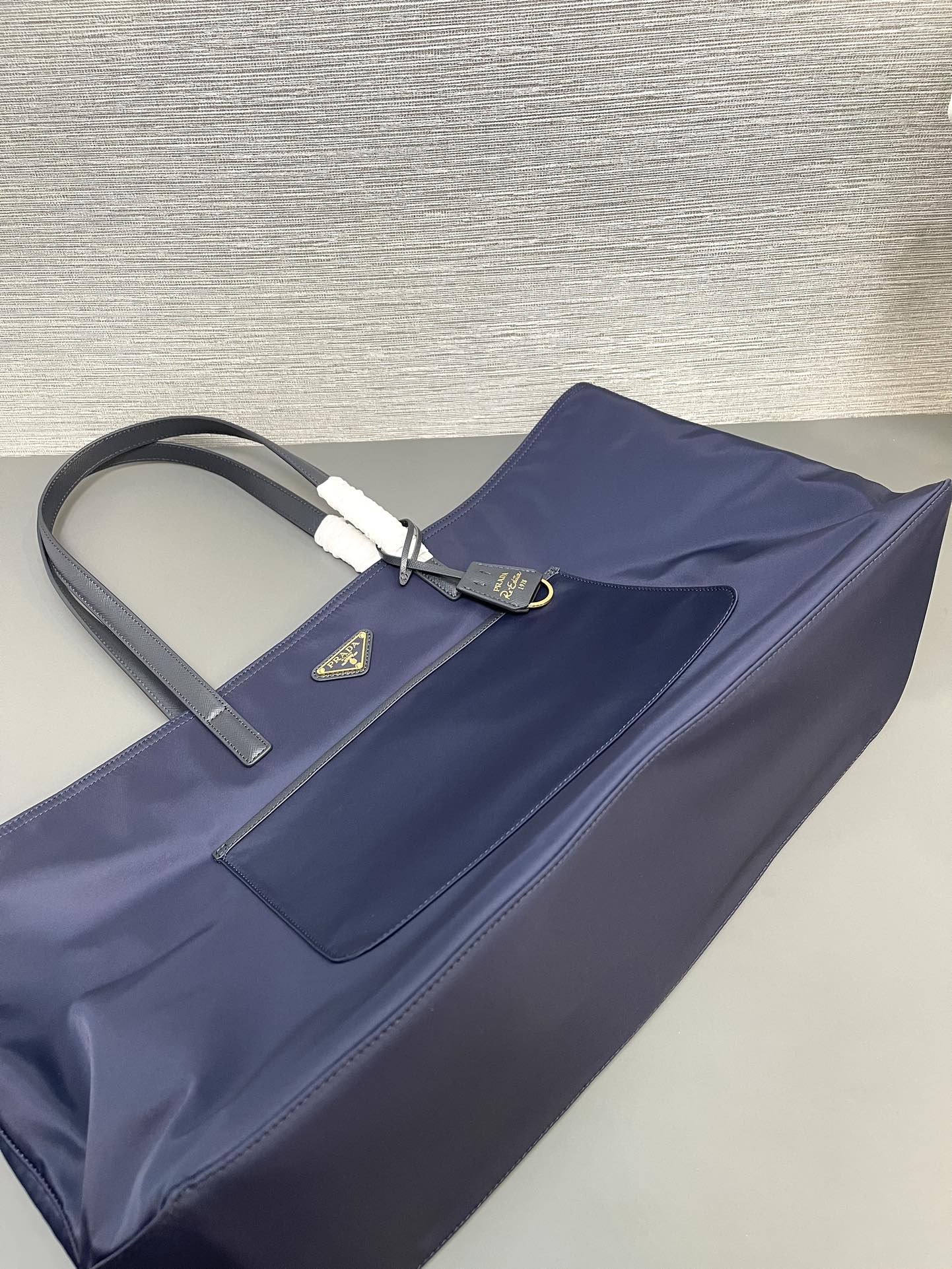 Prada 1BG527 Re-Edition 1978 large Re-Nylon and Saffiano leather tote bag Blue