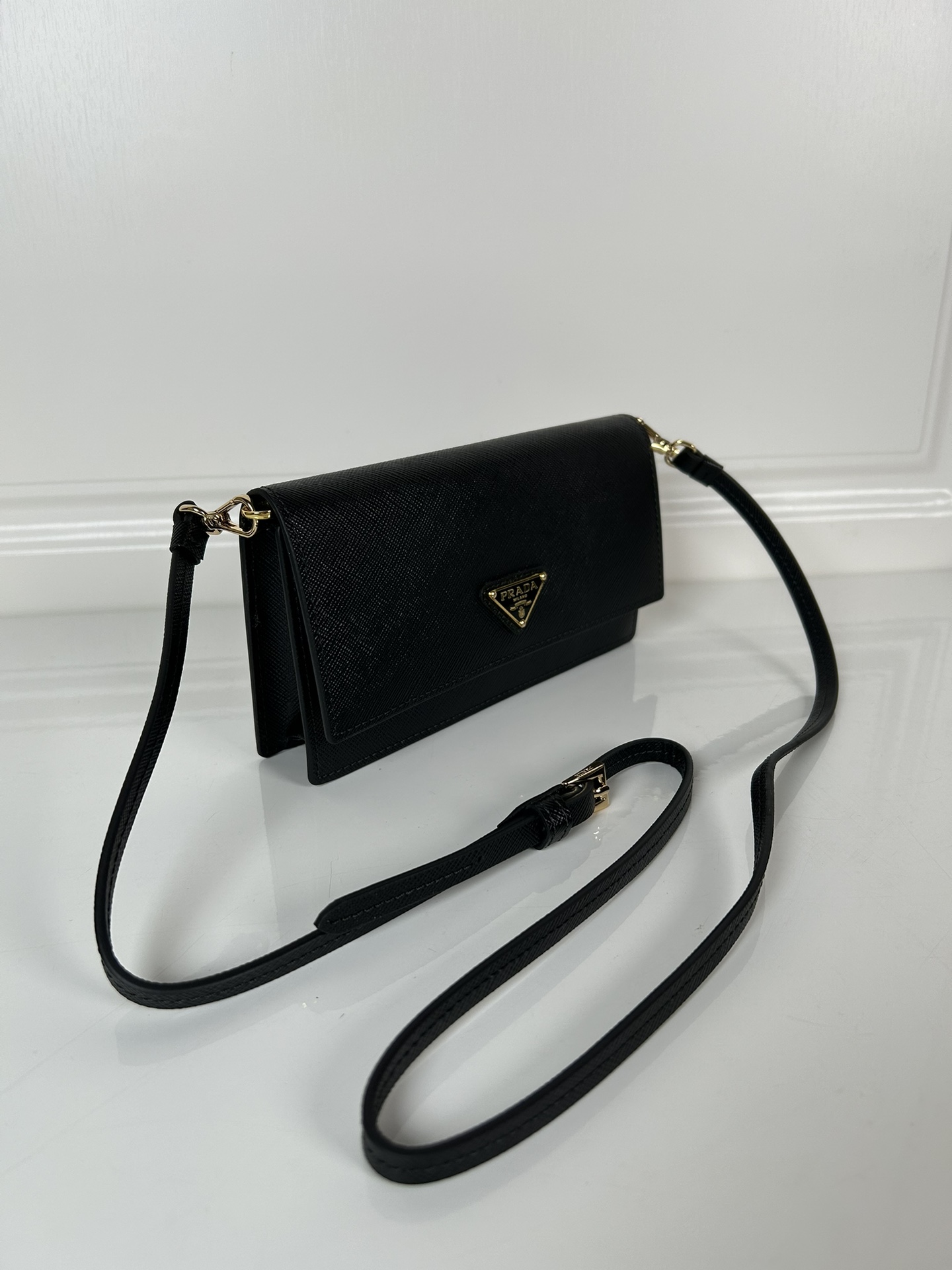 Prada 1MF059 Wallet Black