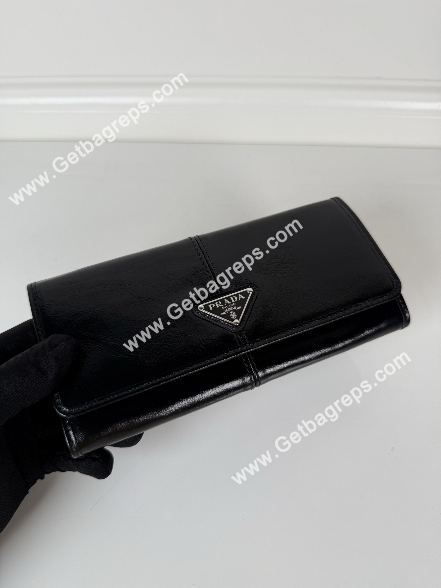 Prada 1MH132 Men Wallet Black-1