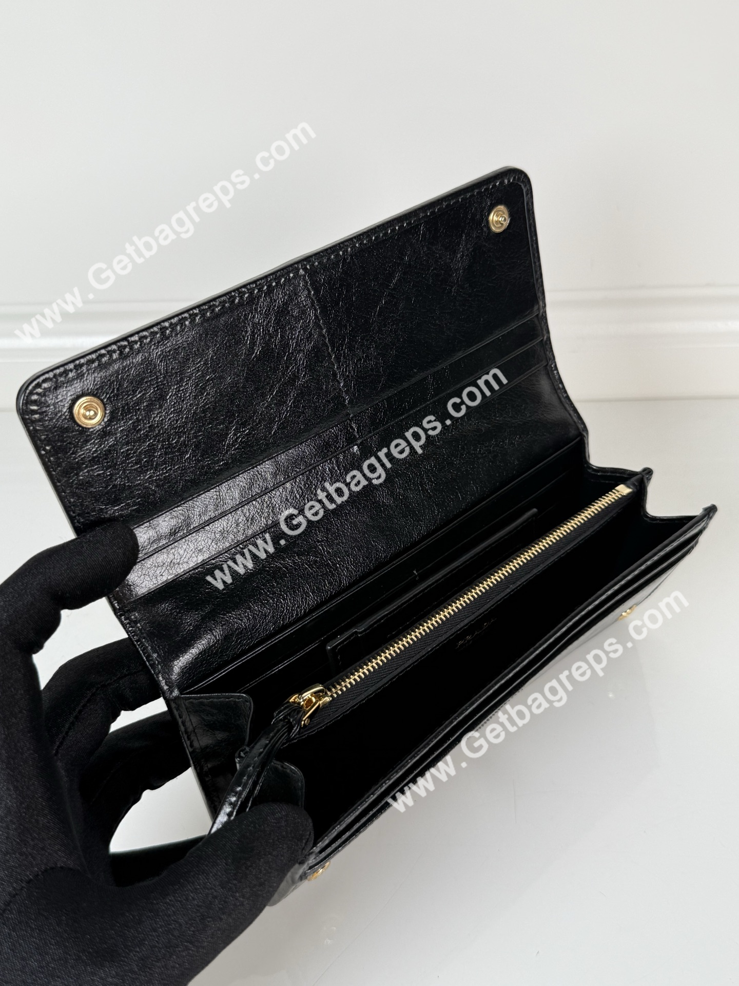 Prada 1MH132 Men Wallet Black-2