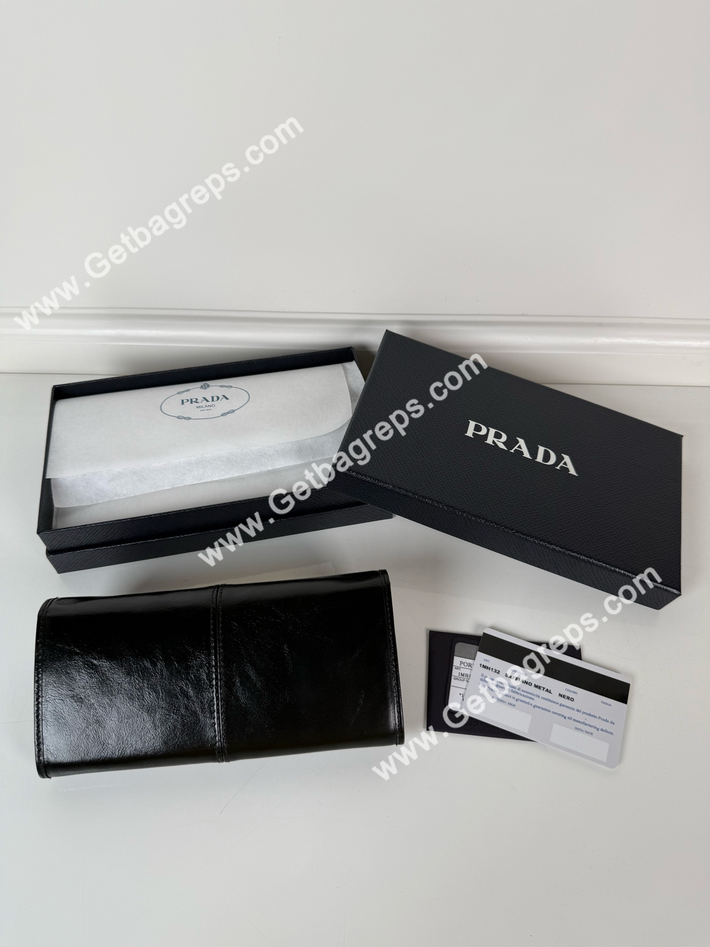 Prada 1MH132 Men Wallet Black-2