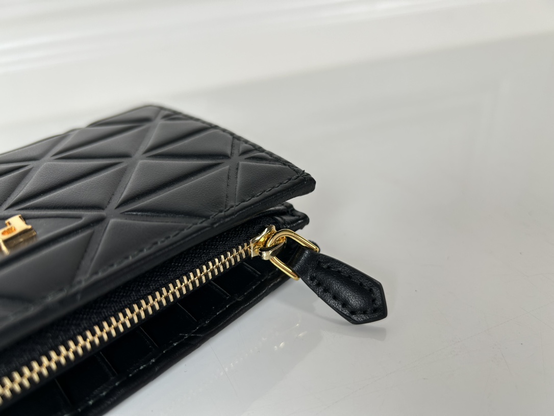 Prada 1ML009-6 Wallet Black