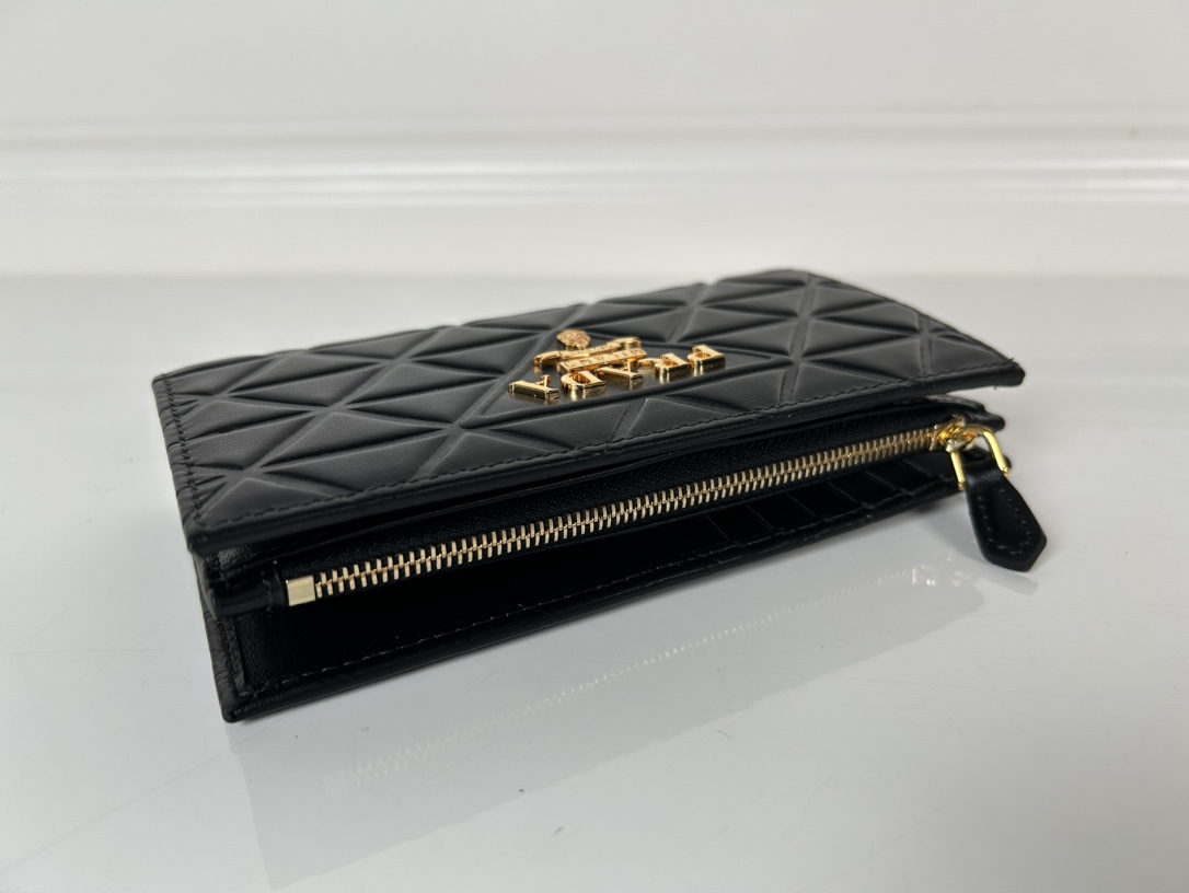 Prada 1ML009-6 Wallet Black