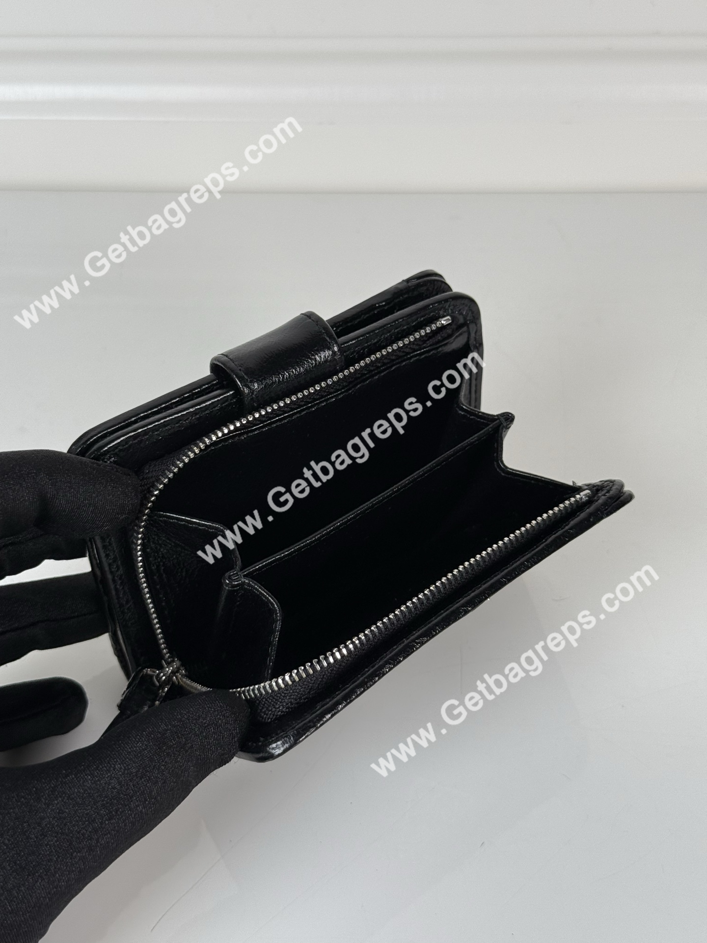 Prada 1ML018 Men Wallet Black-2