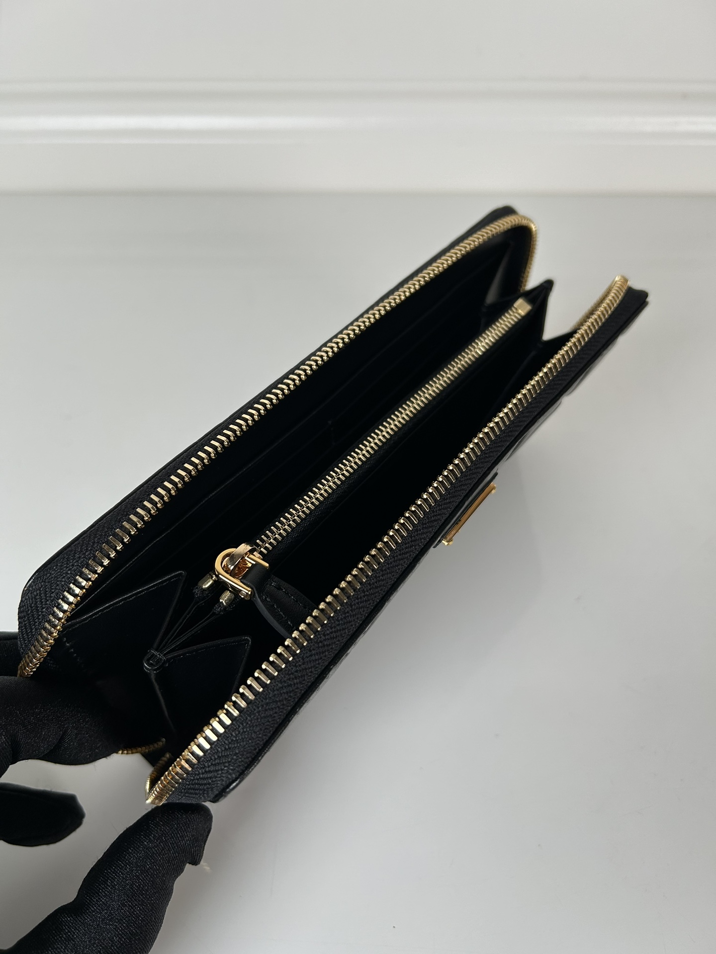 Prada 1ML506 Wallet Black