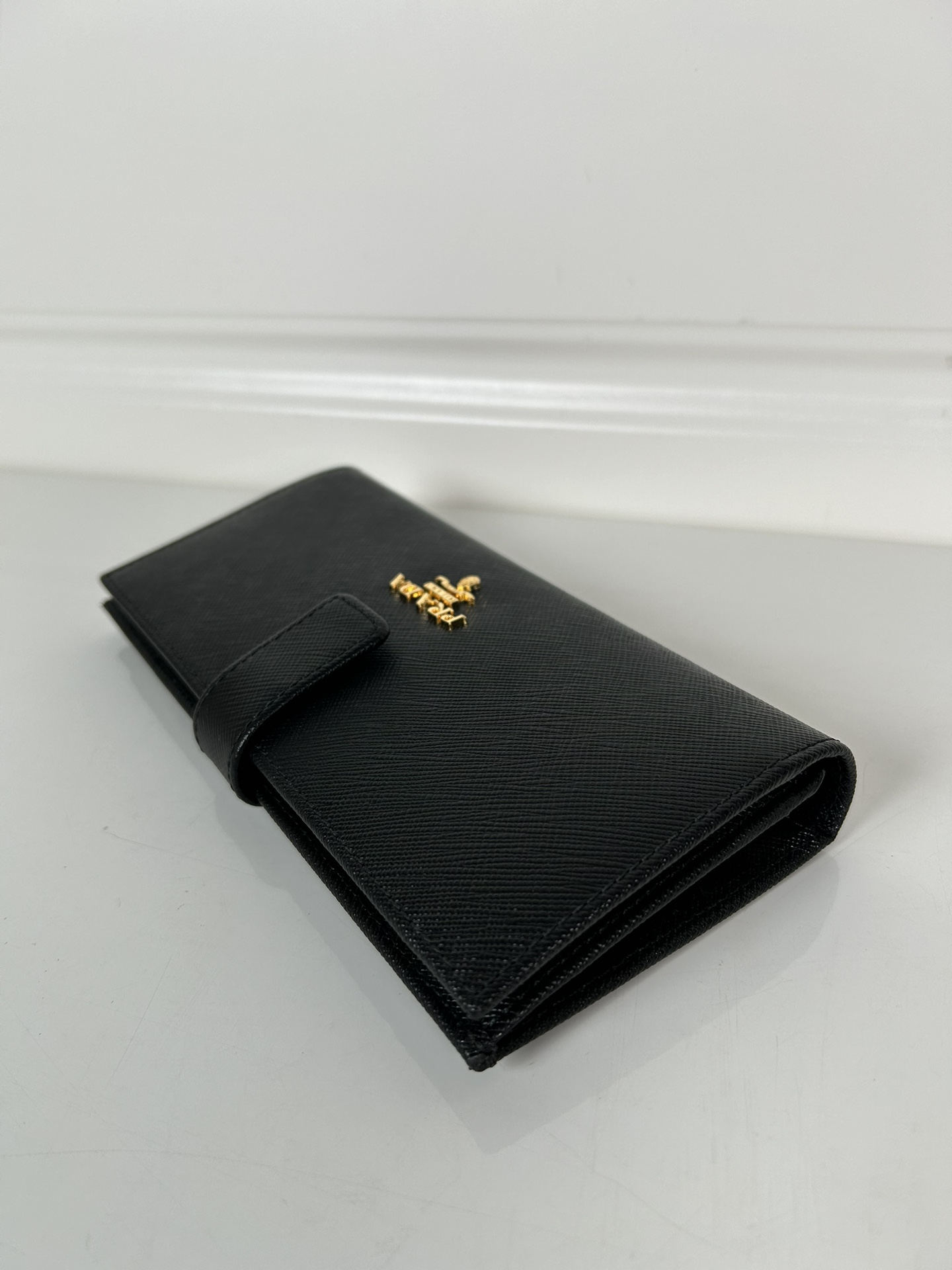 Prada 1MV025 Wallet Black