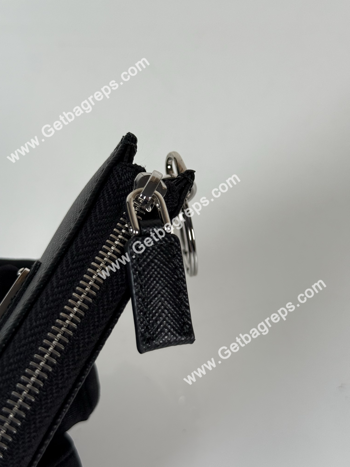 Prada 1TT085 Men Key Wallet Black
