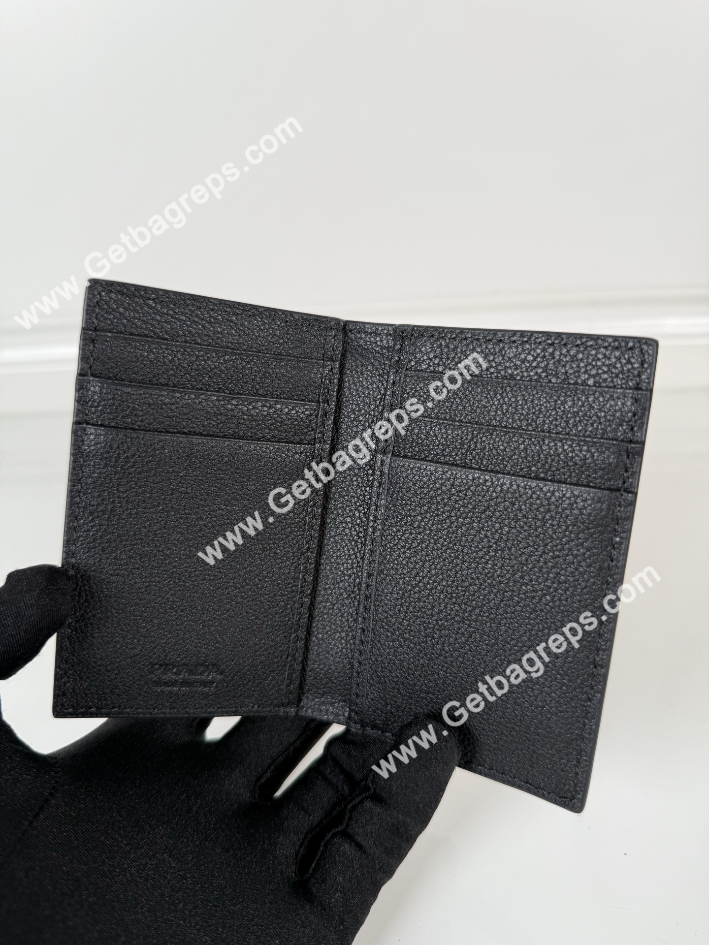 Prada 2MC101 Men Wallet Black-1