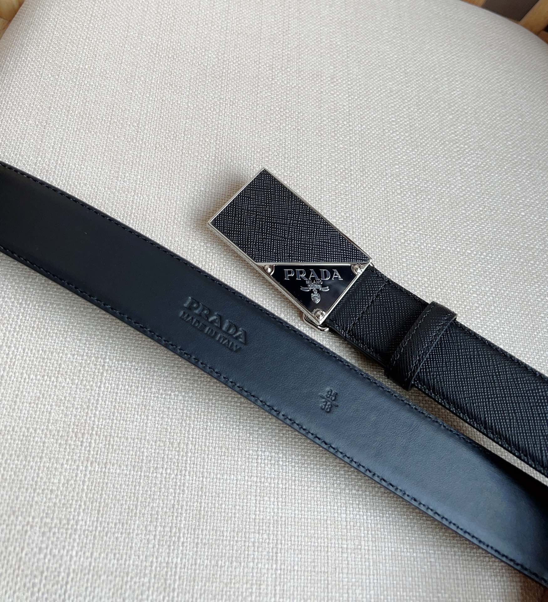 Prada Men Leather Belt Width 35mm 0004