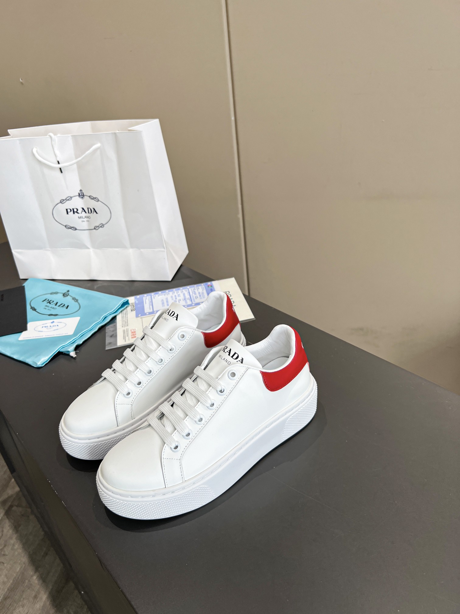 Prada Women Leather Sneakers-0019 35-41